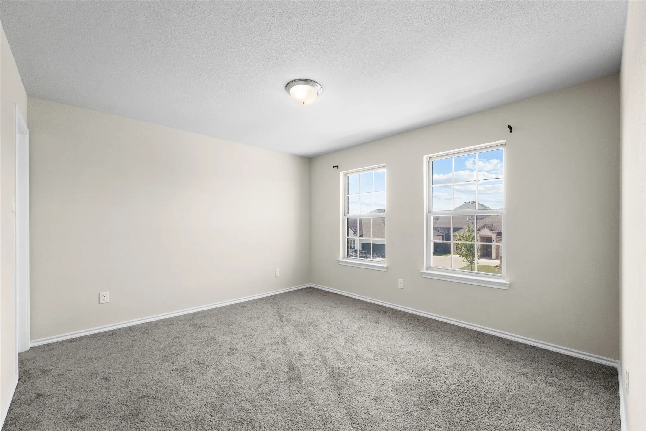 Single Family Residence For Sale in Ellis County , 2233 Burning Bush Lane, Waxahachie, Texas 75167, 4 Bedroom, 3 Bathroom, 2 Garage spaces, 2,771 Sqft, built in 2021, mls#21305261, Real Estate Agent in Waxahachie, Homes For Sale in Ellis county, Homes For Sale in Waxahachie, Realtor in Waxahachie Texas, Real Estate Brokerage Independent Realty Texas, Luminita Cordes Realtor