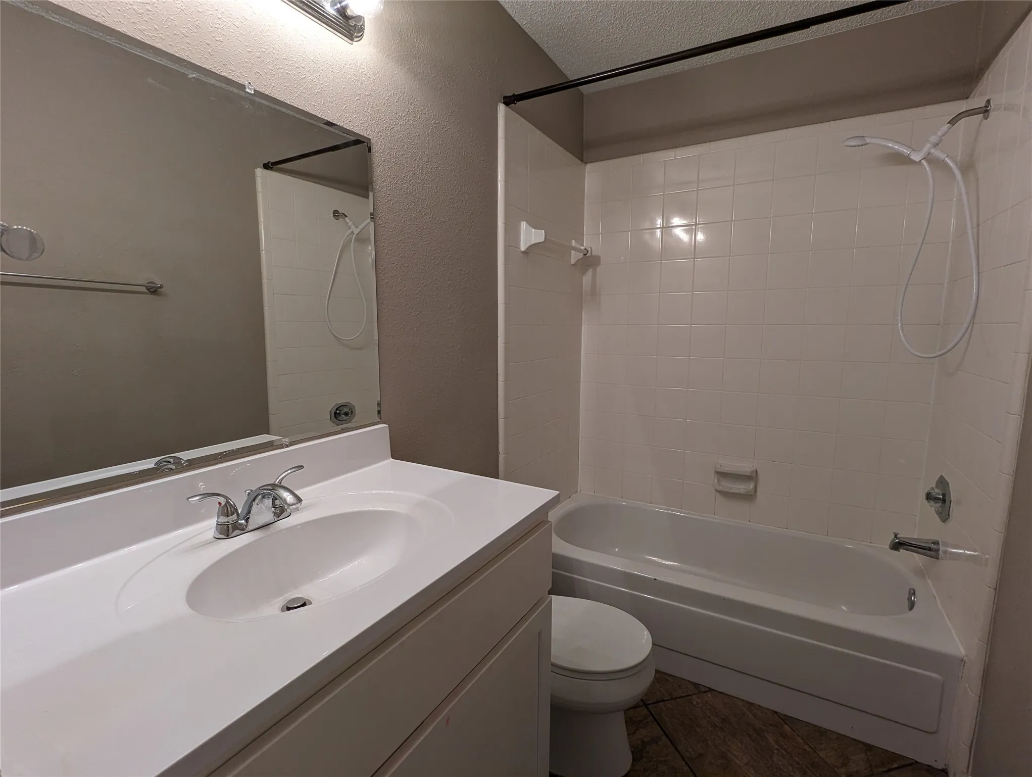 Single Family Residence For Rent in Dallas County , 2008 Valley Falls Avenue, Mesquite, Texas 75181, 3 Bedroom, 2 Bathroom, 2 Garage spaces, 1,674 Sqft, built in 1987, mls#21305288, Real Estate Agent in Mesquite, Homes For Rent in Dallas county, Homes For Rent in Mesquite, Realtor in Mesquite Texas, Real Estate Brokerage Independent Realty Texas, Luminita Cordes Realtor