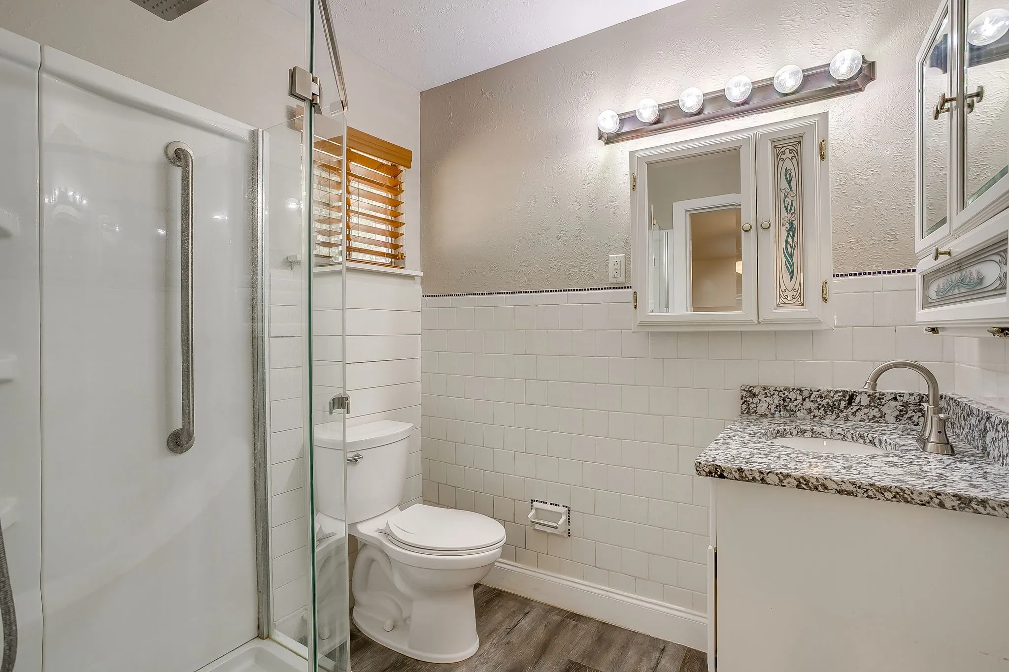 Single Family Residence For Sale in Parker County , 302 Case Street, Weatherford, Texas 76086, 3 Bedroom, 2 Bathroom, Garage spaces, 1,714 Sqft, built in 1960, mls#21305305, Real Estate Agent in Weatherford, Homes For Sale in Parker county, Homes For Sale in Weatherford, Realtor in Weatherford Texas, Real Estate Brokerage Independent Realty Texas, Luminita Cordes Realtor