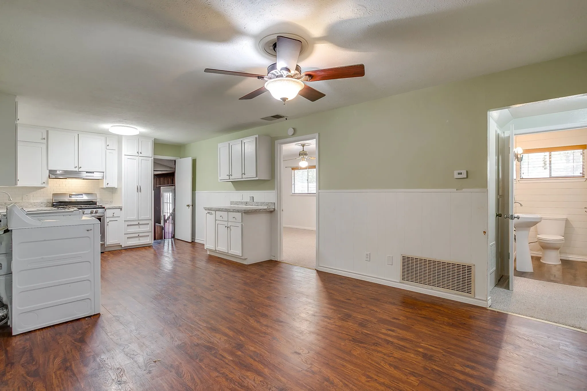 Kitchen and dining areas.
