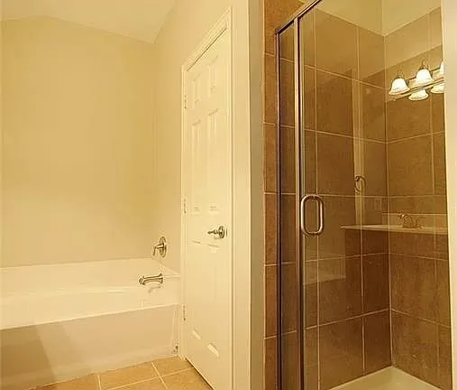 Townhouse For Rent in Dallas County , 3652 vienna Street, Irving, Texas 75038, 3 Bedroom, 4 Bathroom, 2 Garage spaces, 1,817 Sqft, built in 2010, mls#21305311, Real Estate Agent in Irving, Homes For Rent in Dallas county, Homes For Rent in Irving, Realtor in Irving Texas, Real Estate Brokerage Independent Realty Texas, Luminita Cordes Realtor
