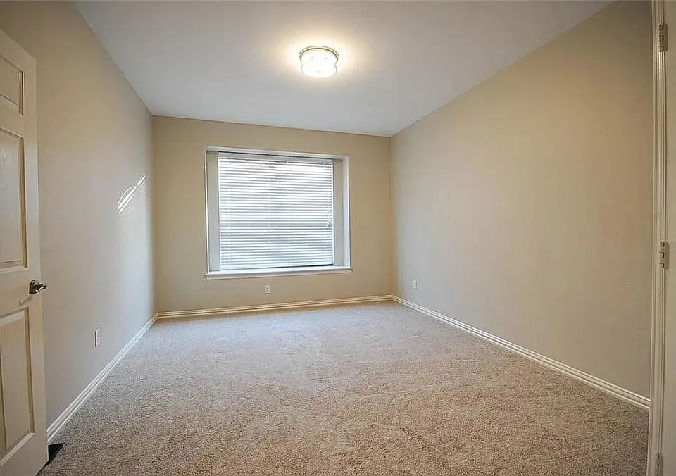 Townhouse For Rent in Dallas County , 3652 vienna Street, Irving, Texas 75038, 3 Bedroom, 4 Bathroom, 2 Garage spaces, 1,817 Sqft, built in 2010, mls#21305311, Real Estate Agent in Irving, Homes For Rent in Dallas county, Homes For Rent in Irving, Realtor in Irving Texas, Real Estate Brokerage Independent Realty Texas, Luminita Cordes Realtor