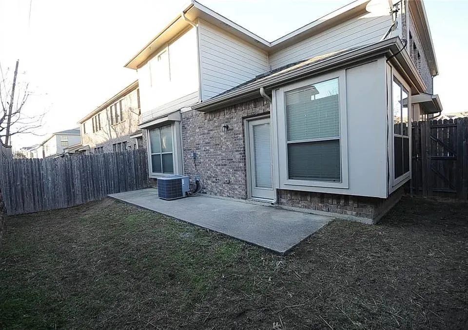 Townhouse For Rent in Dallas County , 3652 vienna Street, Irving, Texas 75038, 3 Bedroom, 4 Bathroom, 2 Garage spaces, 1,817 Sqft, built in 2010, mls#21305311, Real Estate Agent in Irving, Homes For Rent in Dallas county, Homes For Rent in Irving, Realtor in Irving Texas, Real Estate Brokerage Independent Realty Texas, Luminita Cordes Realtor