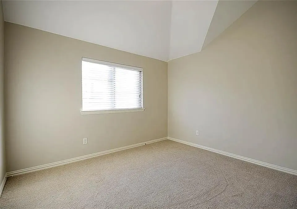 Townhouse For Rent in Dallas County , 3652 vienna Street, Irving, Texas 75038, 3 Bedroom, 4 Bathroom, 2 Garage spaces, 1,817 Sqft, built in 2010, mls#21305311, Real Estate Agent in Irving, Homes For Rent in Dallas county, Homes For Rent in Irving, Realtor in Irving Texas, Real Estate Brokerage Independent Realty Texas, Luminita Cordes Realtor