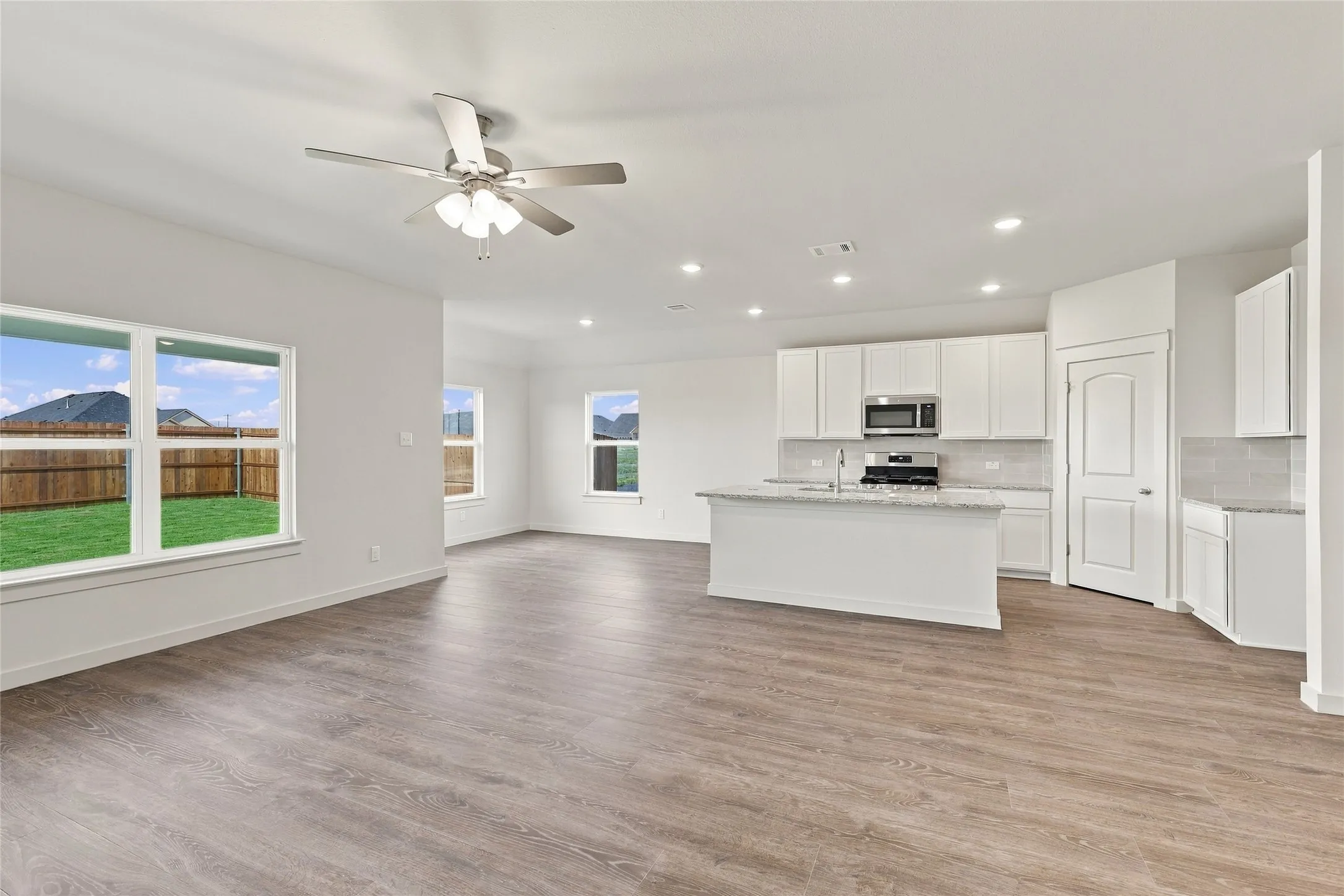 Single Family Residence For Sale in Collin County , 218 Morningside Drive, Josephine, Texas 75442, 3 Bedroom, 2 Bathroom, 2 Garage spaces, 1,606 Sqft, built in 2026, mls#21290100, Real Estate Agent in Josephine, Homes For Sale in Collin county, Homes For Sale in Josephine, Realtor in Josephine Texas, Real Estate Brokerage Independent Realty Texas, Luminita Cordes Realtor