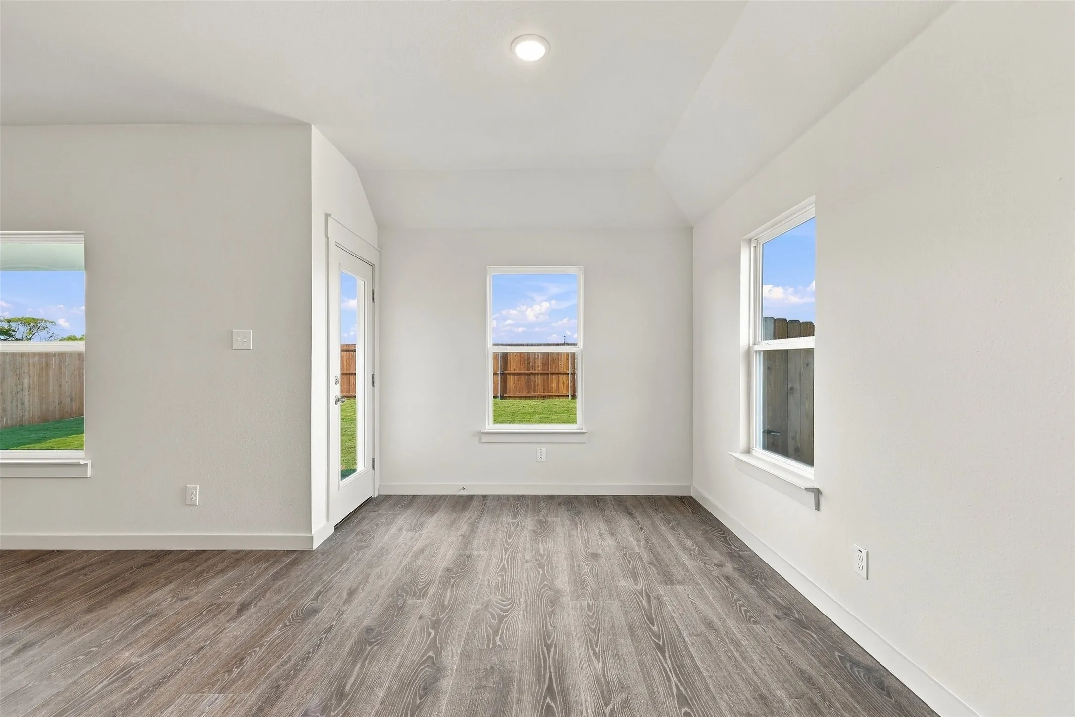 Single Family Residence For Sale in Collin County , 218 Morningside Drive, Josephine, Texas 75442, 3 Bedroom, 2 Bathroom, 2 Garage spaces, 1,606 Sqft, built in 2026, mls#21290100, Real Estate Agent in Josephine, Homes For Sale in Collin county, Homes For Sale in Josephine, Realtor in Josephine Texas, Real Estate Brokerage Independent Realty Texas, Luminita Cordes Realtor