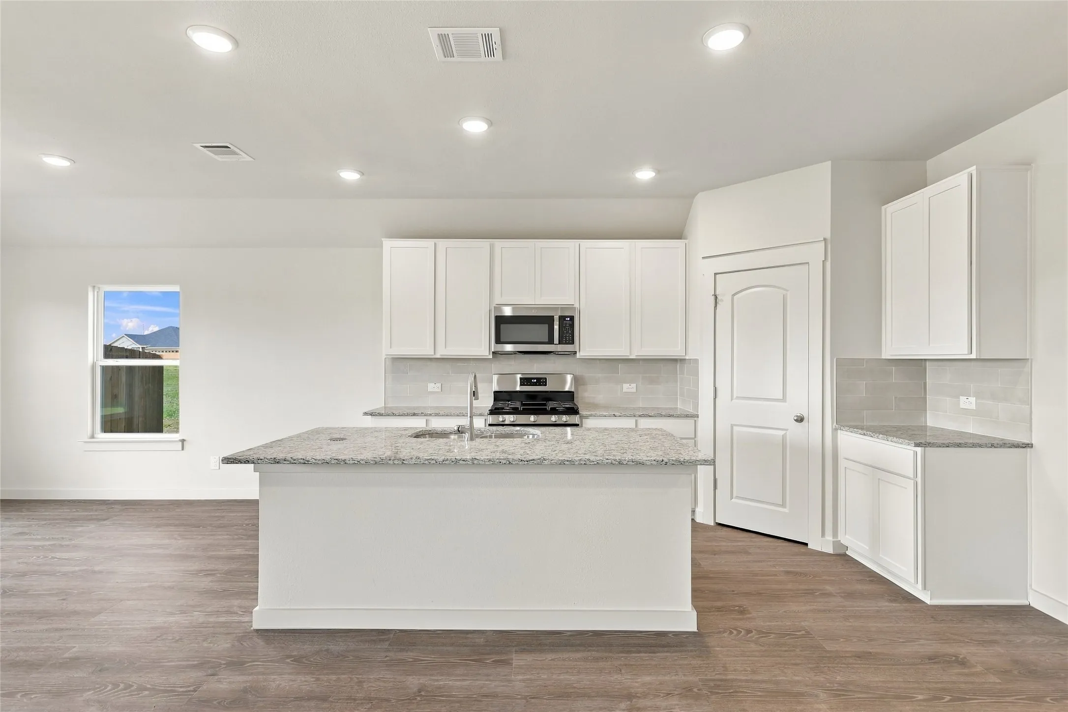 Single Family Residence For Sale in Collin County , 218 Morningside Drive, Josephine, Texas 75442, 3 Bedroom, 2 Bathroom, 2 Garage spaces, 1,606 Sqft, built in 2026, mls#21290100, Real Estate Agent in Josephine, Homes For Sale in Collin county, Homes For Sale in Josephine, Realtor in Josephine Texas, Real Estate Brokerage Independent Realty Texas, Luminita Cordes Realtor