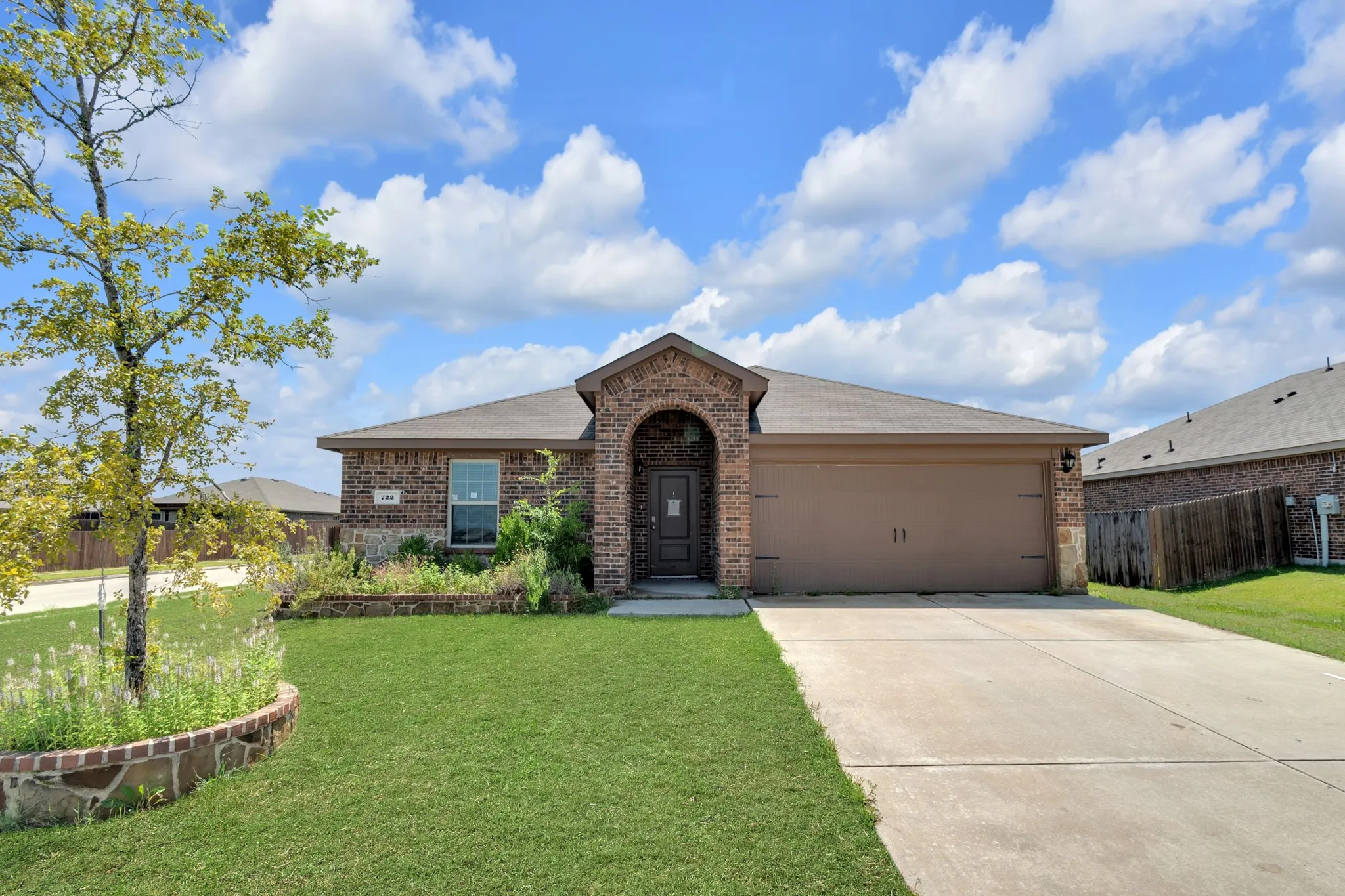 Single Family Residence For Rent in Collin County , 722 Windmill Street, Josephine, Texas 75189, 4 Bedroom, 2 Bathroom, 2 Garage spaces, 1,568 Sqft, built in 2020, mls#21295399, Real Estate Agent in Josephine, Homes For Rent in Collin county, Homes For Rent in Josephine, Realtor in Josephine Texas, Real Estate Brokerage Independent Realty Texas, Luminita Cordes Realtor