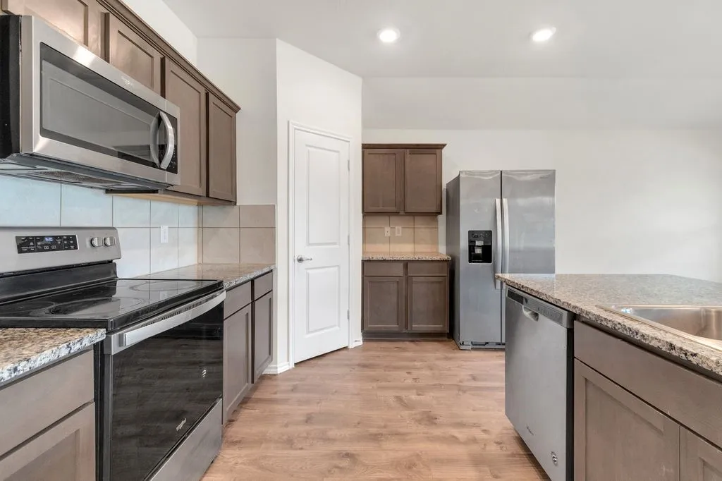 Single Family Residence For Rent in Collin County , 722 Windmill Street, Josephine, Texas 75189, 4 Bedroom, 2 Bathroom, 2 Garage spaces, 1,568 Sqft, built in 2020, mls#21295399, Real Estate Agent in Josephine, Homes For Rent in Collin county, Homes For Rent in Josephine, Realtor in Josephine Texas, Real Estate Brokerage Independent Realty Texas, Luminita Cordes Realtor