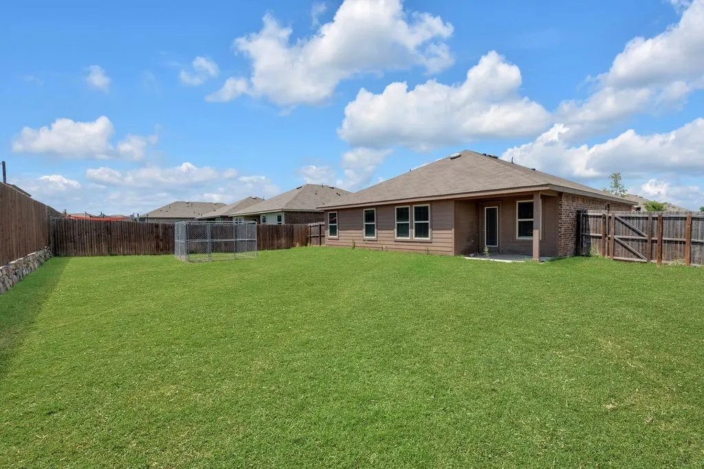 Single Family Residence For Rent in Collin County , 722 Windmill Street, Josephine, Texas 75189, 4 Bedroom, 2 Bathroom, 2 Garage spaces, 1,568 Sqft, built in 2020, mls#21295399, Real Estate Agent in Josephine, Homes For Rent in Collin county, Homes For Rent in Josephine, Realtor in Josephine Texas, Real Estate Brokerage Independent Realty Texas, Luminita Cordes Realtor