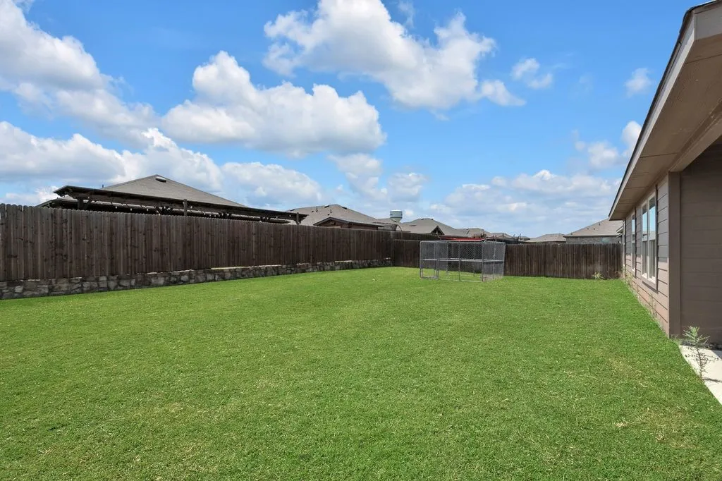 Single Family Residence For Rent in Collin County , 722 Windmill Street, Josephine, Texas 75189, 4 Bedroom, 2 Bathroom, 2 Garage spaces, 1,568 Sqft, built in 2020, mls#21295399, Real Estate Agent in Josephine, Homes For Rent in Collin county, Homes For Rent in Josephine, Realtor in Josephine Texas, Real Estate Brokerage Independent Realty Texas, Luminita Cordes Realtor