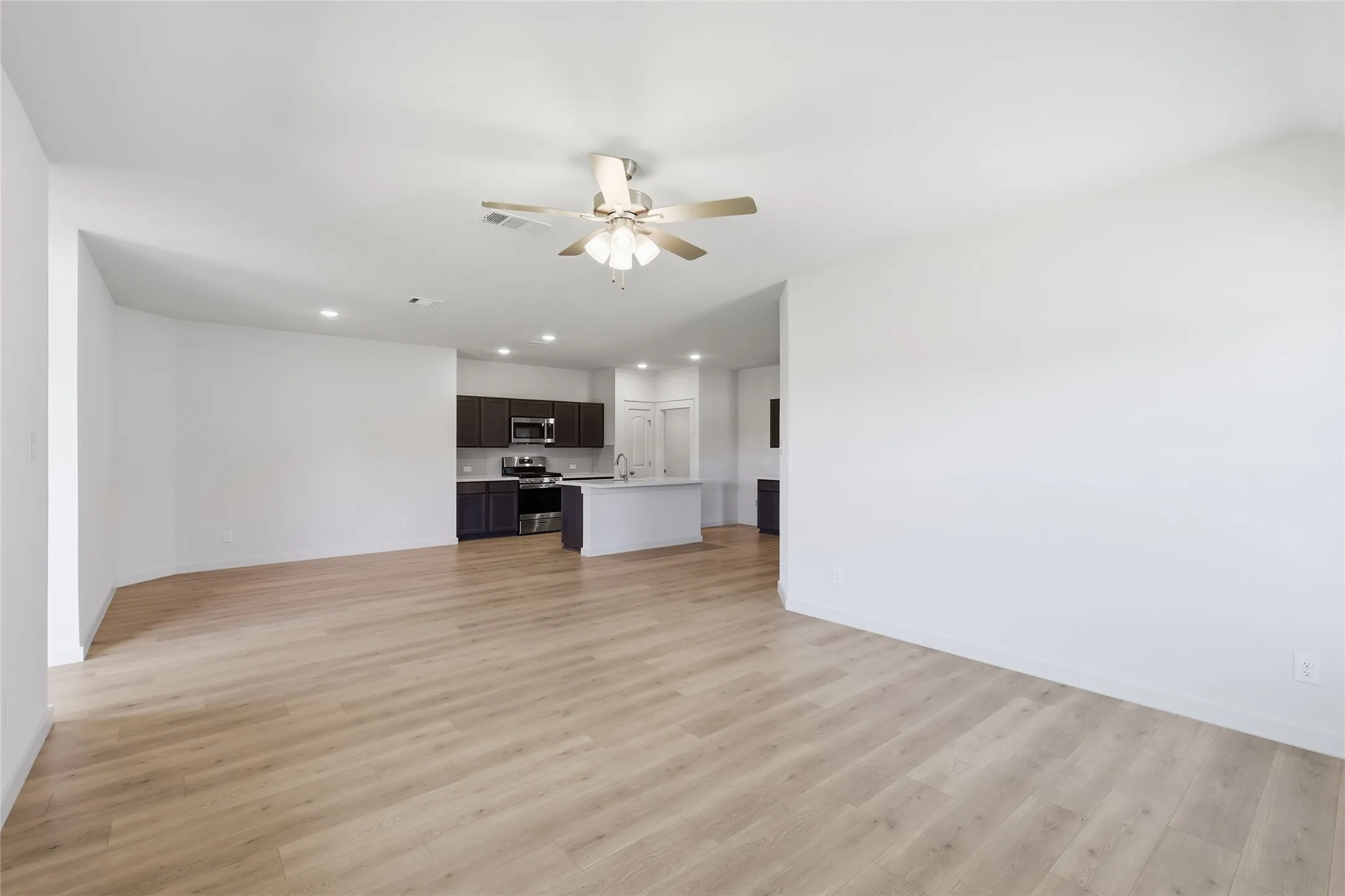 Single Family Residence For Sale in Collin County , 222 Morningside Drive, Josephine, Texas 75442, 4 Bedroom, 2 Bathroom, 2 Garage spaces, 1,809 Sqft, built in 2026, mls#21290028, Real Estate Agent in Josephine, Homes For Sale in Collin county, Homes For Sale in Josephine, Realtor in Josephine Texas, Real Estate Brokerage Independent Realty Texas, Luminita Cordes Realtor