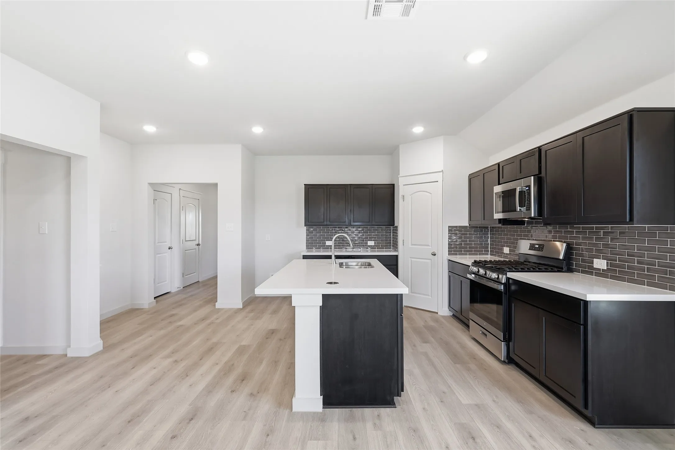 Single Family Residence For Sale in Collin County , 1120 Starlight Lane, Josephine, Texas 75442, 4 Bedroom, 2 Bathroom, 2 Garage spaces, 1,977 Sqft, built in 2026, mls#21290056, Real Estate Agent in Josephine, Homes For Sale in Collin county, Homes For Sale in Josephine, Realtor in Josephine Texas, Real Estate Brokerage Independent Realty Texas, Luminita Cordes Realtor