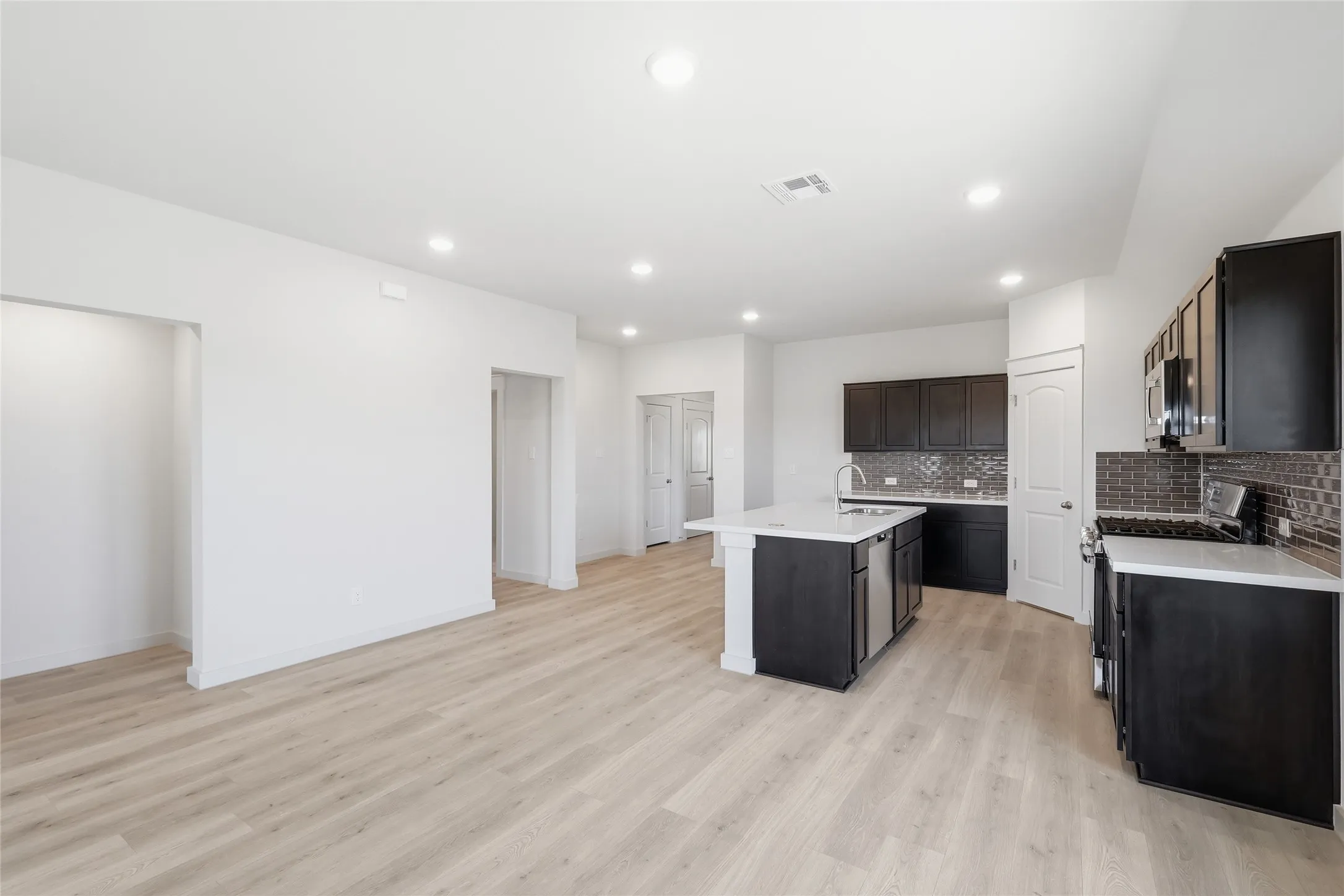Single Family Residence For Sale in Collin County , 1120 Starlight Lane, Josephine, Texas 75442, 4 Bedroom, 2 Bathroom, 2 Garage spaces, 1,977 Sqft, built in 2026, mls#21290056, Real Estate Agent in Josephine, Homes For Sale in Collin county, Homes For Sale in Josephine, Realtor in Josephine Texas, Real Estate Brokerage Independent Realty Texas, Luminita Cordes Realtor