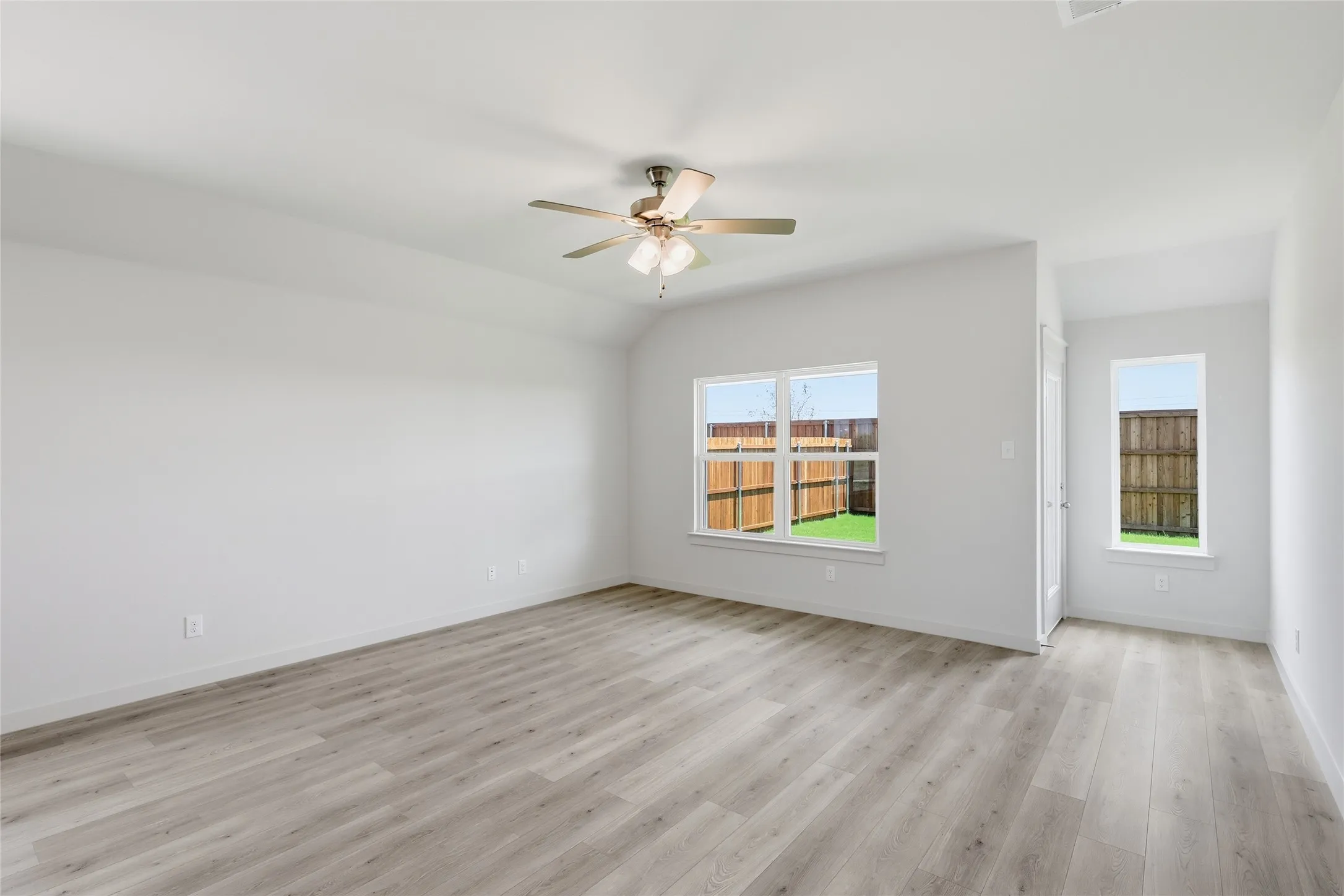Single Family Residence For Sale in Collin County , 1120 Starlight Lane, Josephine, Texas 75442, 4 Bedroom, 2 Bathroom, 2 Garage spaces, 1,977 Sqft, built in 2026, mls#21290056, Real Estate Agent in Josephine, Homes For Sale in Collin county, Homes For Sale in Josephine, Realtor in Josephine Texas, Real Estate Brokerage Independent Realty Texas, Luminita Cordes Realtor