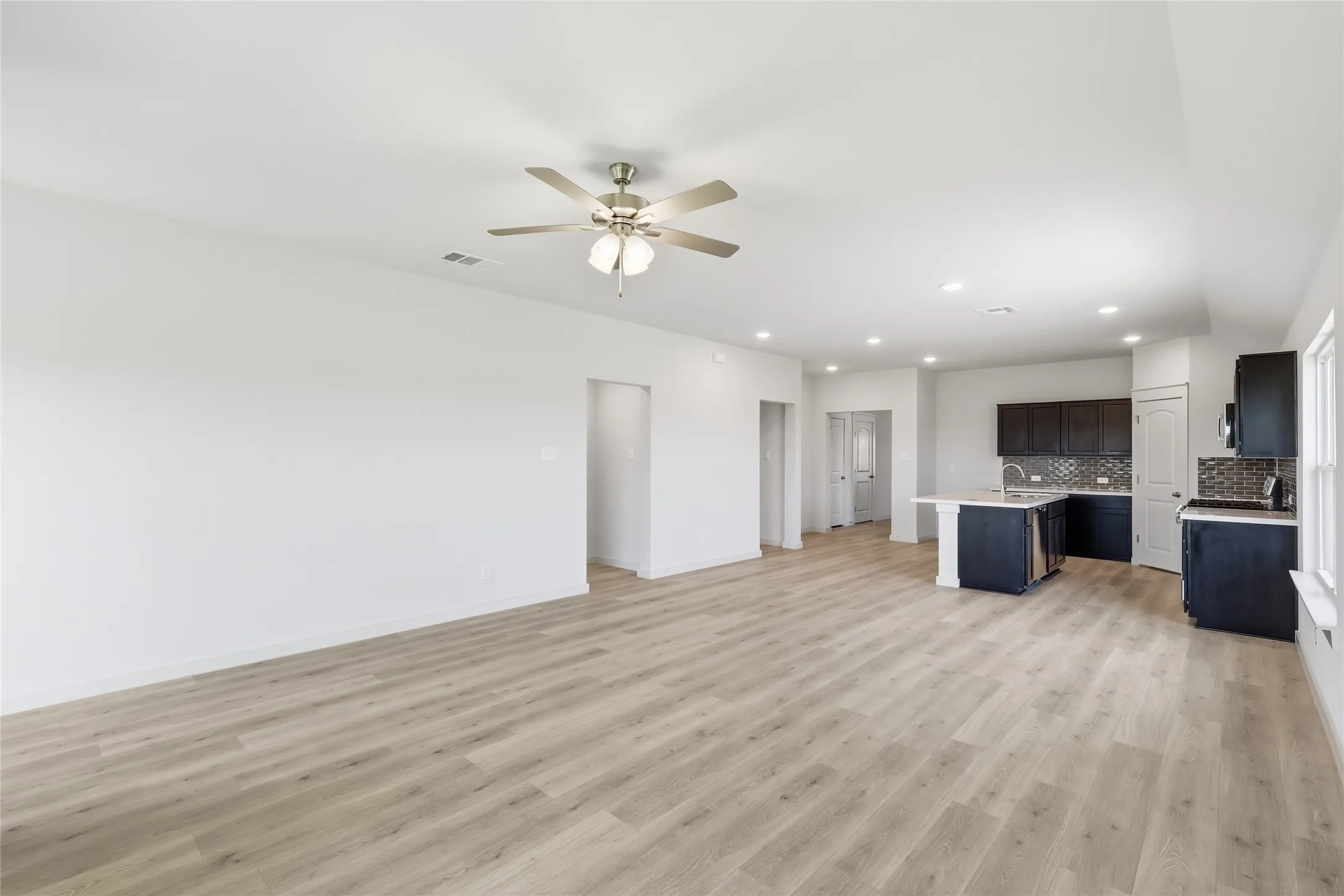 Single Family Residence For Sale in Collin County , 1120 Starlight Lane, Josephine, Texas 75442, 4 Bedroom, 2 Bathroom, 2 Garage spaces, 1,977 Sqft, built in 2026, mls#21290056, Real Estate Agent in Josephine, Homes For Sale in Collin county, Homes For Sale in Josephine, Realtor in Josephine Texas, Real Estate Brokerage Independent Realty Texas, Luminita Cordes Realtor