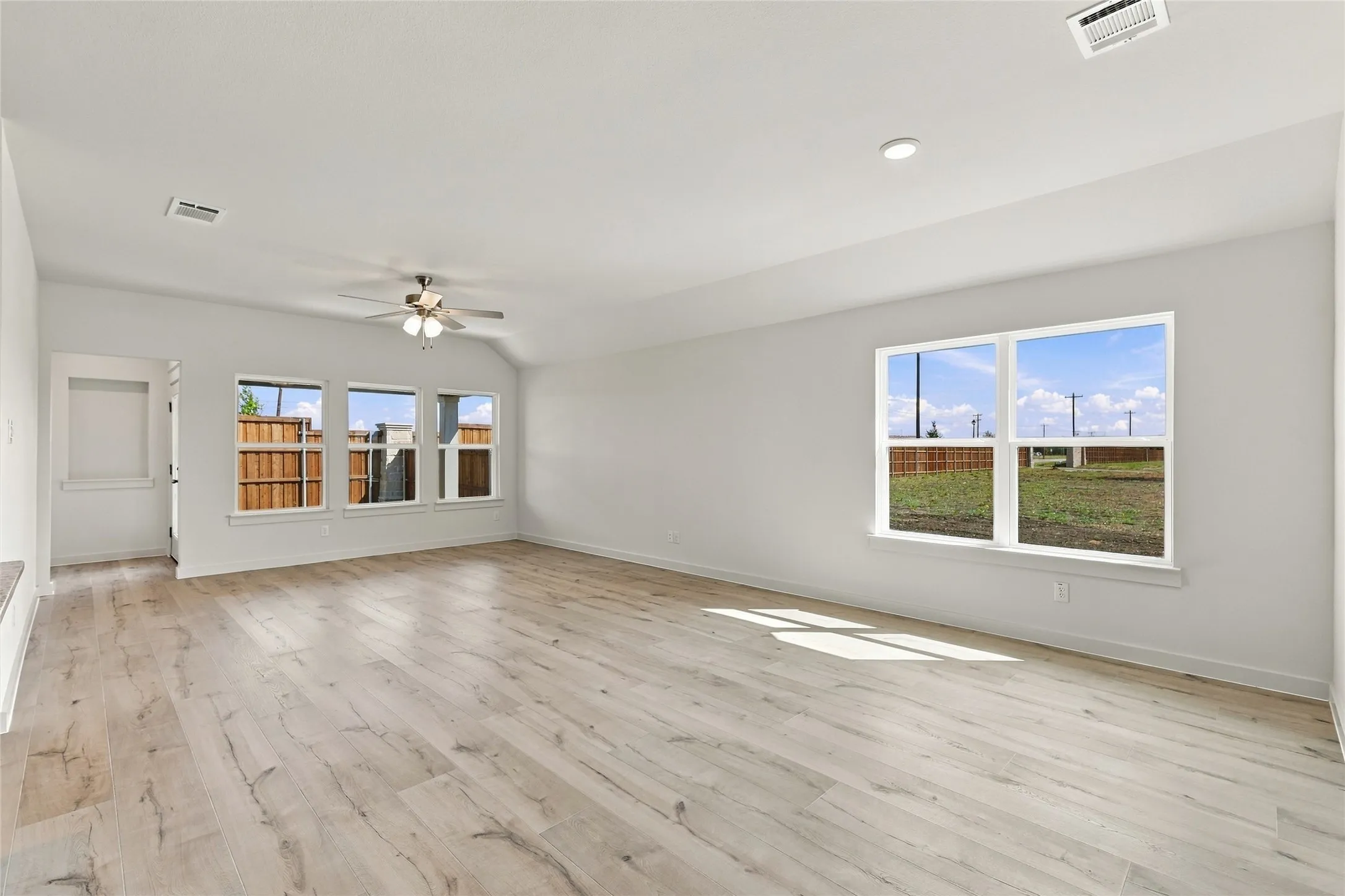 Single Family Residence For Sale in Collin County , 1116 Starlight Lane, Josephine, Texas 75442, 4 Bedroom, 2 Bathroom, 2 Garage spaces, 2,086 Sqft, built in 2026, mls#21290082, Real Estate Agent in Josephine, Homes For Sale in Collin county, Homes For Sale in Josephine, Realtor in Josephine Texas, Real Estate Brokerage Independent Realty Texas, Luminita Cordes Realtor
