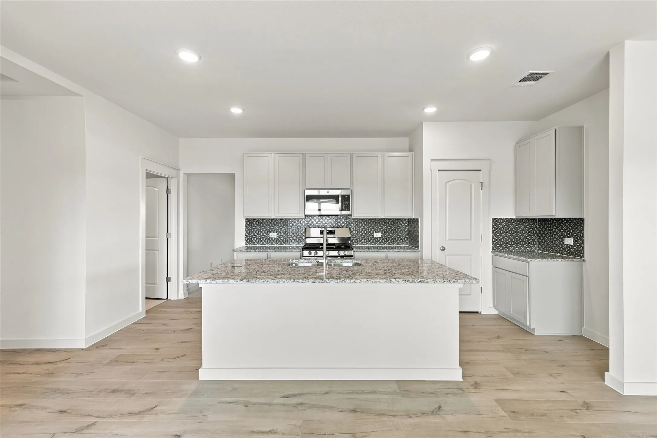 Single Family Residence For Sale in Collin County , 1116 Starlight Lane, Josephine, Texas 75442, 4 Bedroom, 2 Bathroom, 2 Garage spaces, 2,086 Sqft, built in 2026, mls#21290082, Real Estate Agent in Josephine, Homes For Sale in Collin county, Homes For Sale in Josephine, Realtor in Josephine Texas, Real Estate Brokerage Independent Realty Texas, Luminita Cordes Realtor