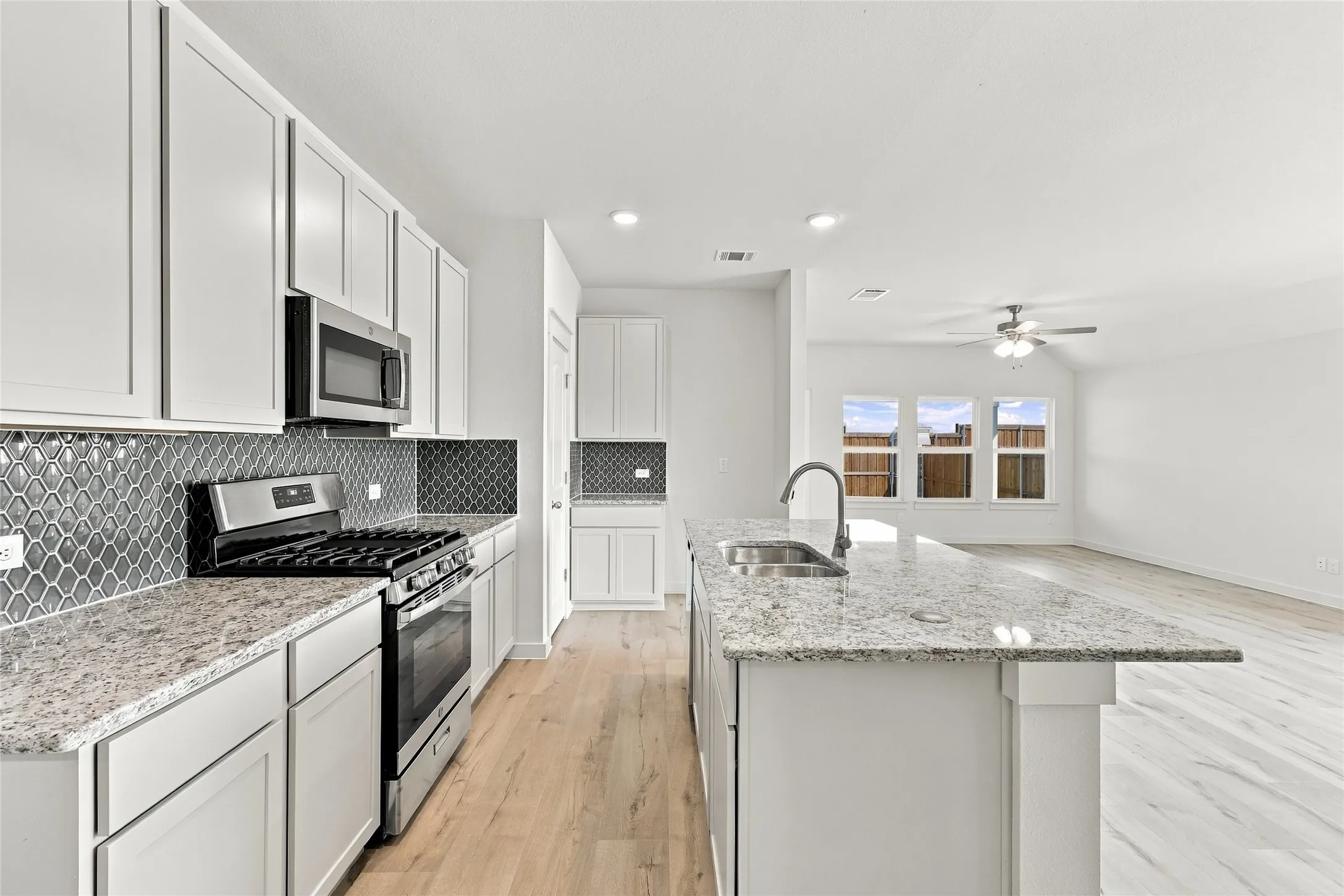 Single Family Residence For Sale in Collin County , 1116 Starlight Lane, Josephine, Texas 75442, 4 Bedroom, 2 Bathroom, 2 Garage spaces, 2,086 Sqft, built in 2026, mls#21290082, Real Estate Agent in Josephine, Homes For Sale in Collin county, Homes For Sale in Josephine, Realtor in Josephine Texas, Real Estate Brokerage Independent Realty Texas, Luminita Cordes Realtor