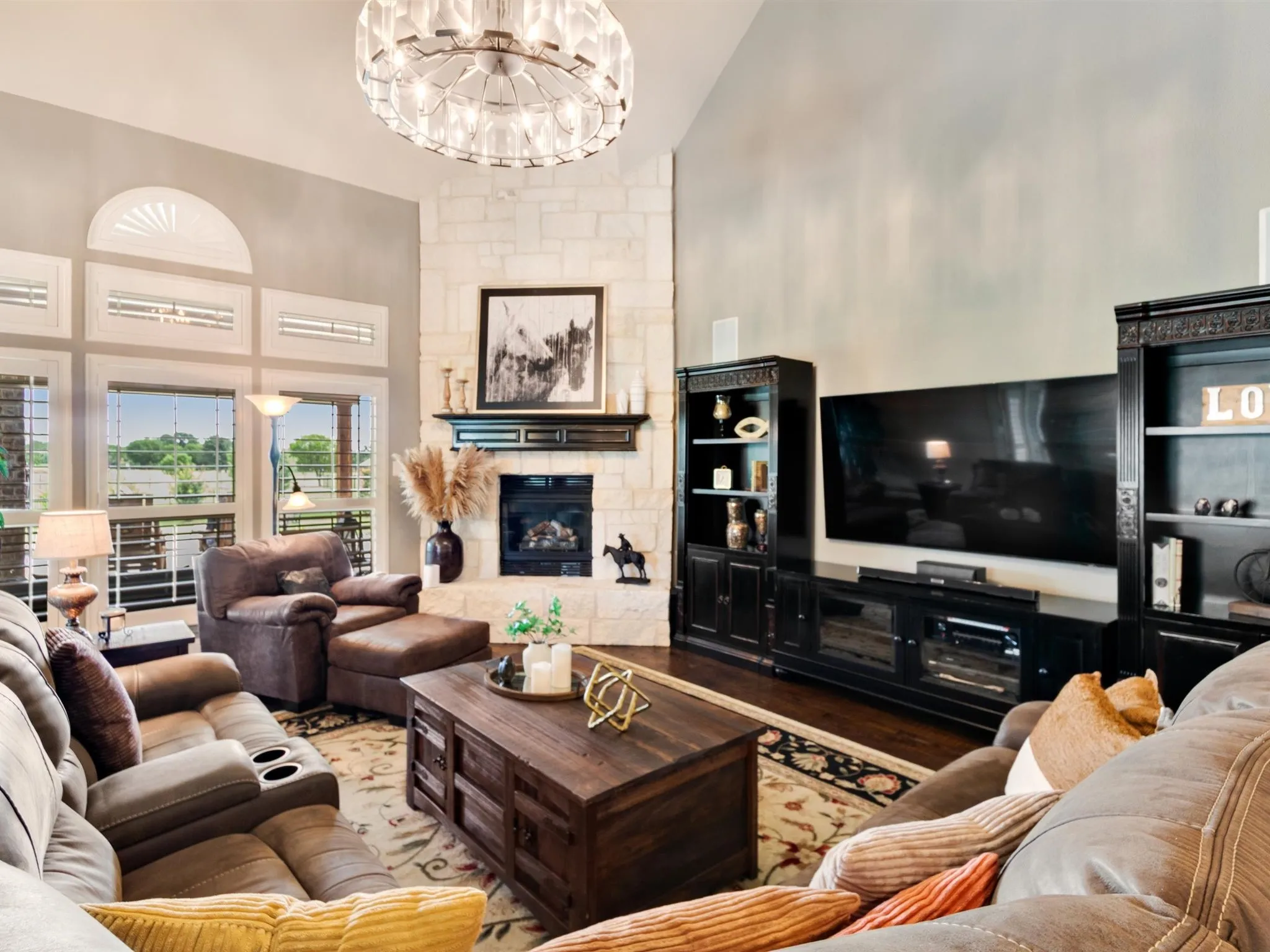 Single Family Residence For Sale in Denton County , 178 Las Colinas Trail, Cross Roads, Texas 76227, 5 Bedroom, 4 Bathroom, 3 Garage spaces, 4,513 Sqft, built in 2014, mls#21305275, Real Estate Agent in Cross Roads, Homes For Sale in Denton county, Homes For Sale in Cross Roads, Realtor in Cross Roads Texas, Real Estate Brokerage Independent Realty Texas, Luminita Cordes Realtor