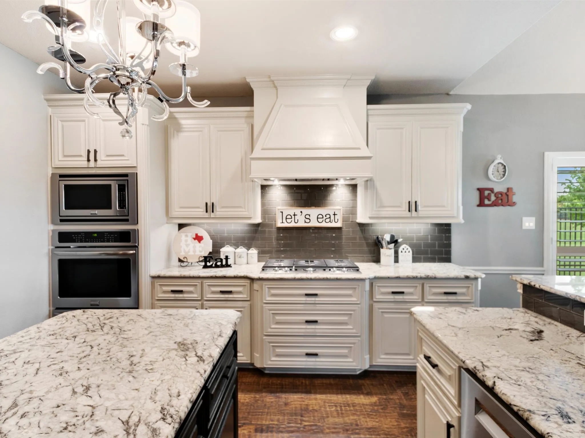 Single Family Residence For Sale in Denton County , 178 Las Colinas Trail, Cross Roads, Texas 76227, 5 Bedroom, 4 Bathroom, 3 Garage spaces, 4,513 Sqft, built in 2014, mls#21305275, Real Estate Agent in Cross Roads, Homes For Sale in Denton county, Homes For Sale in Cross Roads, Realtor in Cross Roads Texas, Real Estate Brokerage Independent Realty Texas, Luminita Cordes Realtor