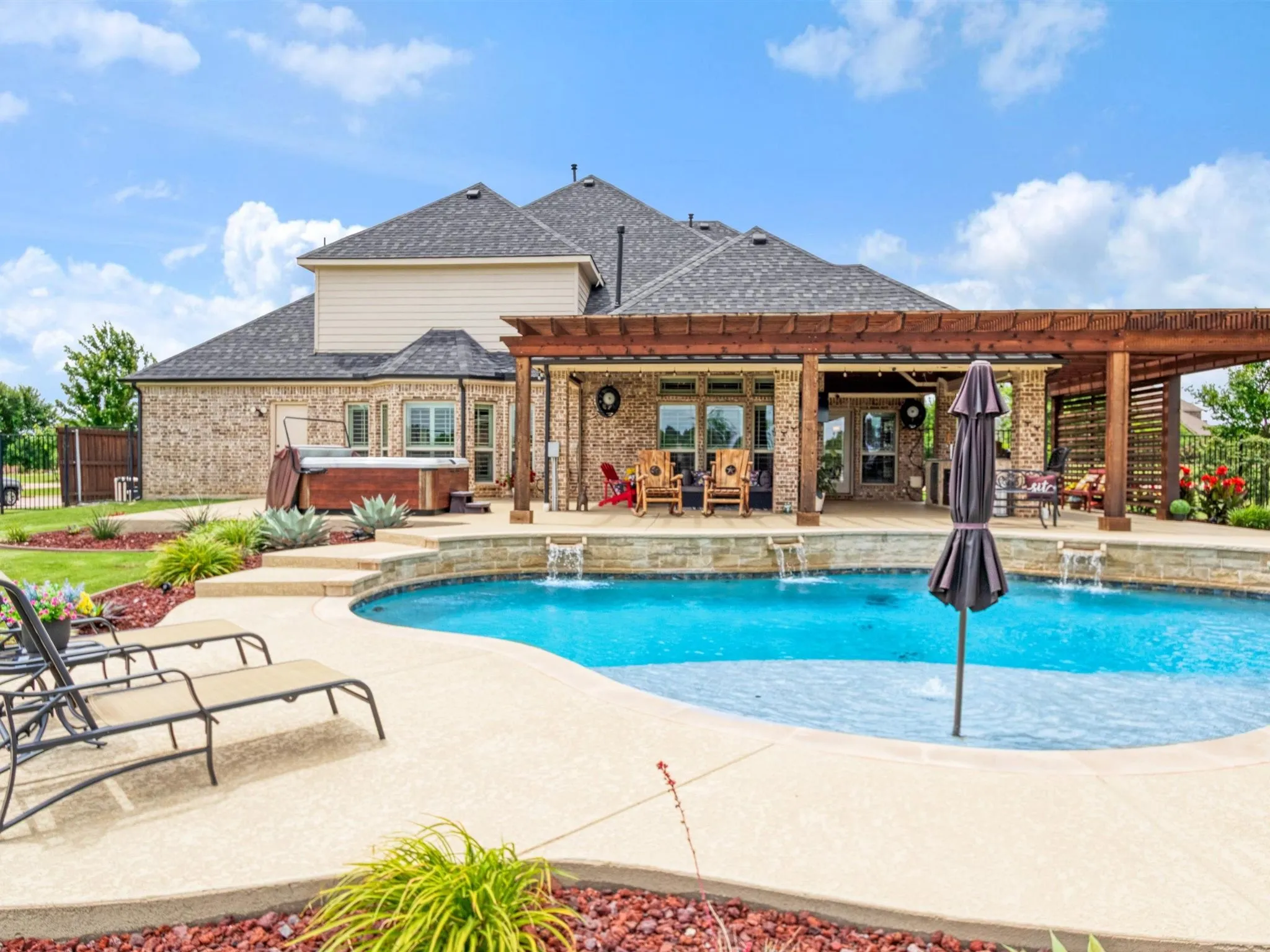 Single Family Residence For Sale in Denton County , 178 Las Colinas Trail, Cross Roads, Texas 76227, 5 Bedroom, 4 Bathroom, 3 Garage spaces, 4,513 Sqft, built in 2014, mls#21305275, Real Estate Agent in Cross Roads, Homes For Sale in Denton county, Homes For Sale in Cross Roads, Realtor in Cross Roads Texas, Real Estate Brokerage Independent Realty Texas, Luminita Cordes Realtor