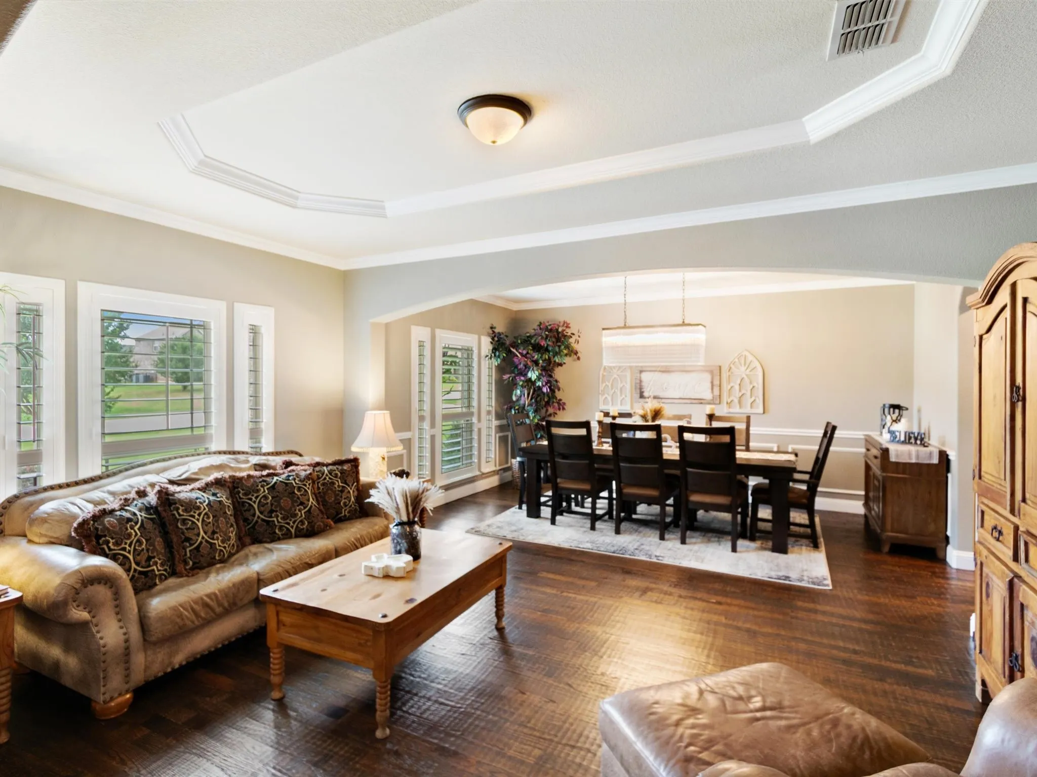 Single Family Residence For Sale in Denton County , 178 Las Colinas Trail, Cross Roads, Texas 76227, 5 Bedroom, 4 Bathroom, 3 Garage spaces, 4,513 Sqft, built in 2014, mls#21305275, Real Estate Agent in Cross Roads, Homes For Sale in Denton county, Homes For Sale in Cross Roads, Realtor in Cross Roads Texas, Real Estate Brokerage Independent Realty Texas, Luminita Cordes Realtor