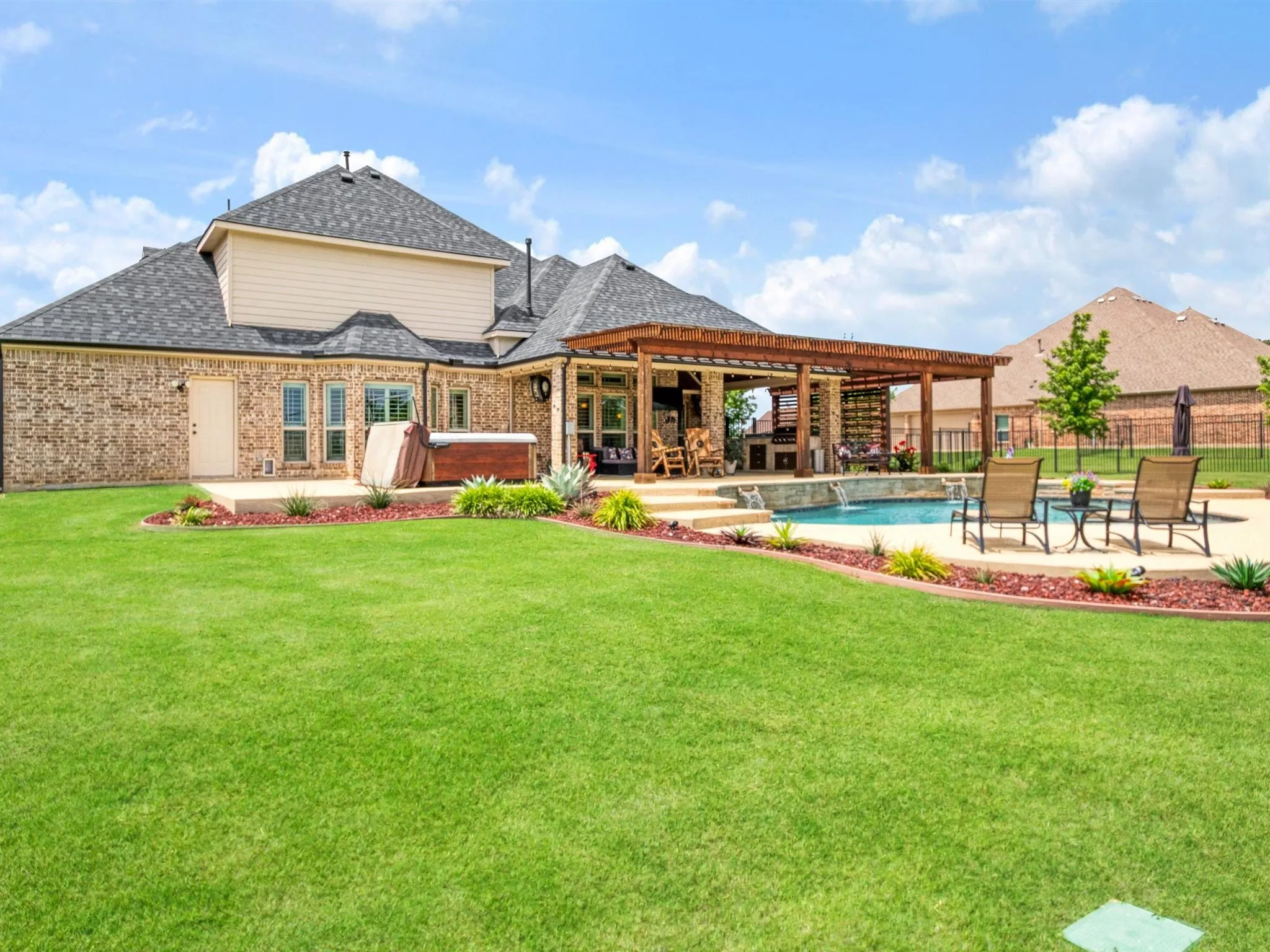Single Family Residence For Sale in Denton County , 178 Las Colinas Trail, Cross Roads, Texas 76227, 5 Bedroom, 4 Bathroom, 3 Garage spaces, 4,513 Sqft, built in 2014, mls#21305275, Real Estate Agent in Cross Roads, Homes For Sale in Denton county, Homes For Sale in Cross Roads, Realtor in Cross Roads Texas, Real Estate Brokerage Independent Realty Texas, Luminita Cordes Realtor