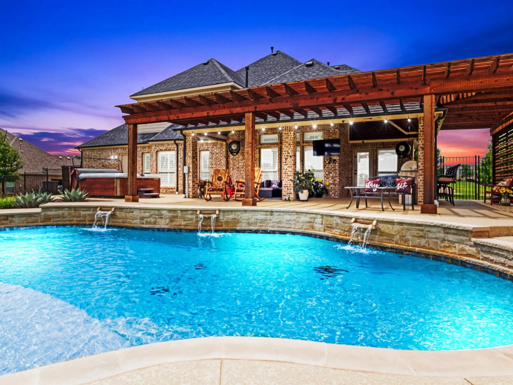 Single Family Residence For Sale in Denton County , 178 Las Colinas Trail, Cross Roads, Texas 76227, 5 Bedroom, 4 Bathroom, 3 Garage spaces, 4,513 Sqft, built in 2014, mls#21305275, Real Estate Agent in Cross Roads, Homes For Sale in Denton county, Homes For Sale in Cross Roads, Realtor in Cross Roads Texas, Real Estate Brokerage Independent Realty Texas, Luminita Cordes Realtor