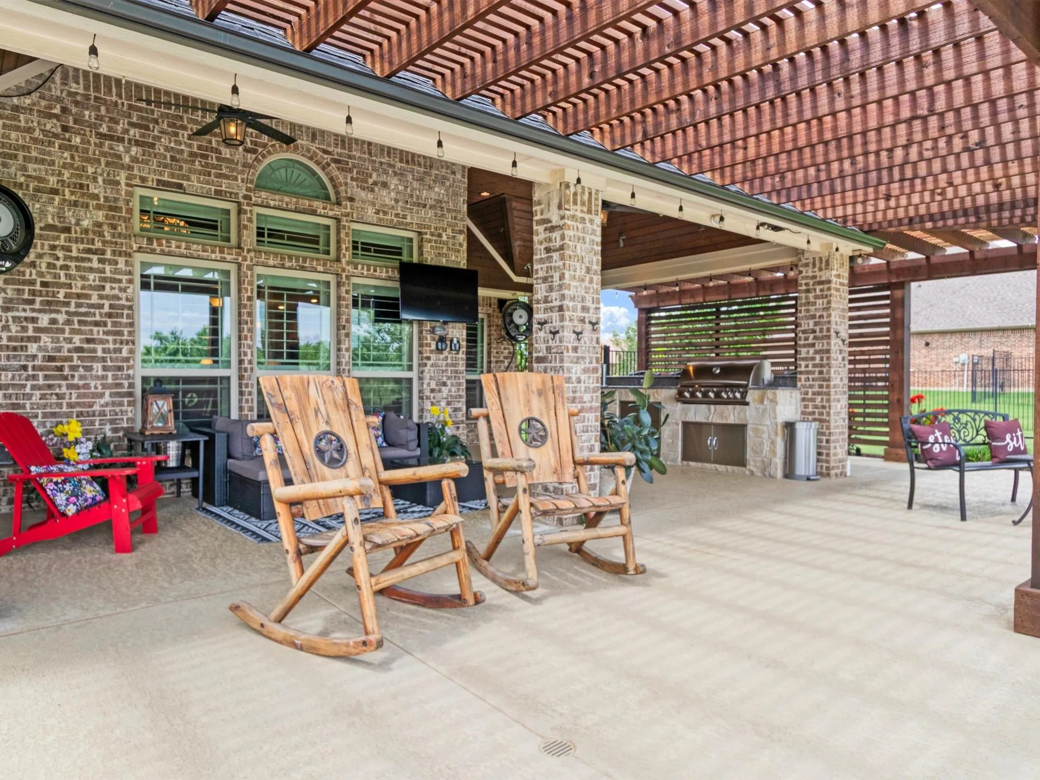 Single Family Residence For Sale in Denton County , 178 Las Colinas Trail, Cross Roads, Texas 76227, 5 Bedroom, 4 Bathroom, 3 Garage spaces, 4,513 Sqft, built in 2014, mls#21305275, Real Estate Agent in Cross Roads, Homes For Sale in Denton county, Homes For Sale in Cross Roads, Realtor in Cross Roads Texas, Real Estate Brokerage Independent Realty Texas, Luminita Cordes Realtor