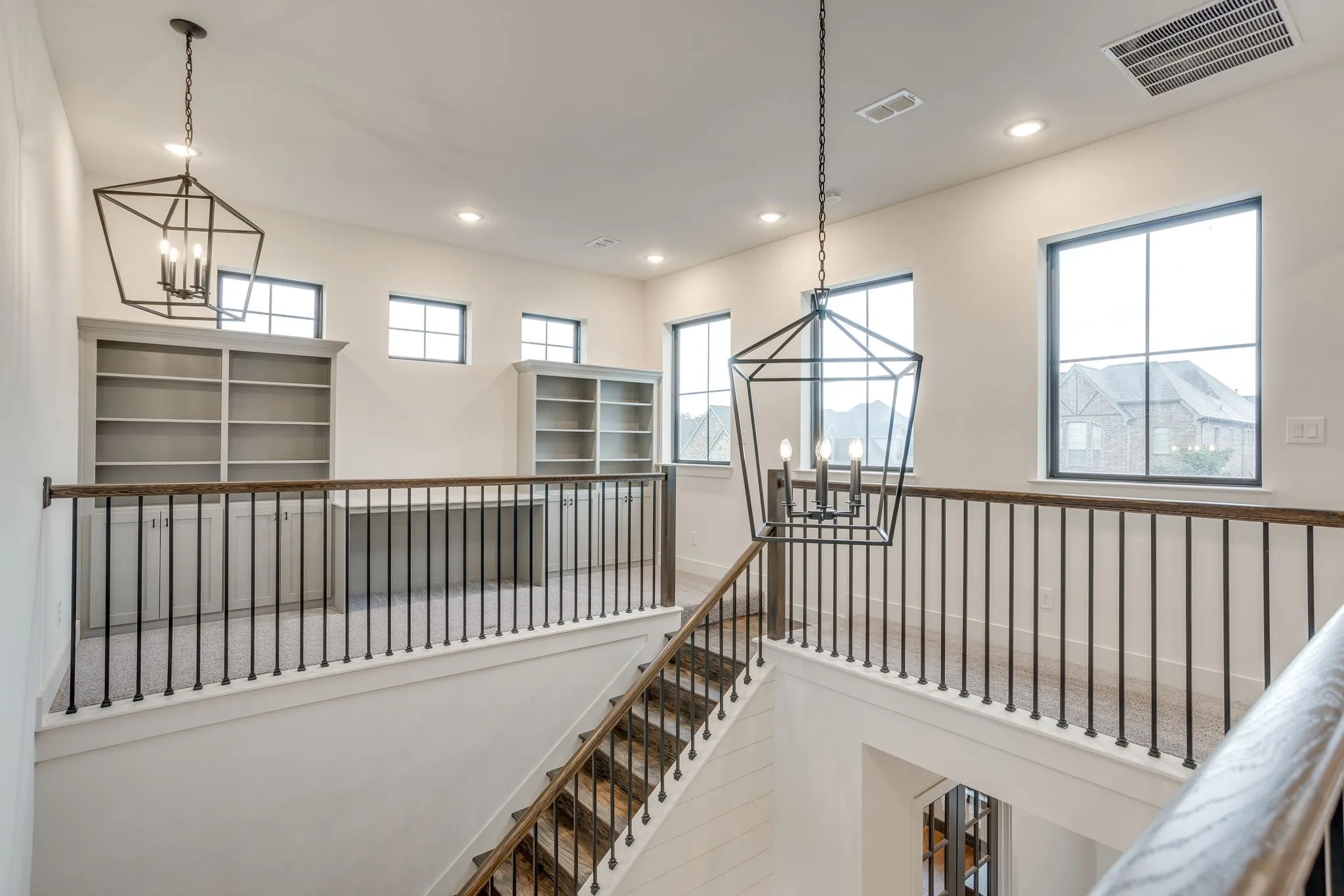 Single Family Residence For Sale in Johnson County , 140 Mckinley Drive, Burleson, Texas 76028, 4 Bedroom, 4 Bathroom, 3 Garage spaces, 4,163 Sqft, built in 2020, mls#21303211, Real Estate Agent in Burleson, Homes For Sale in Johnson county, Homes For Sale in Burleson, Realtor in Burleson Texas, Real Estate Brokerage Independent Realty Texas, Luminita Cordes Realtor