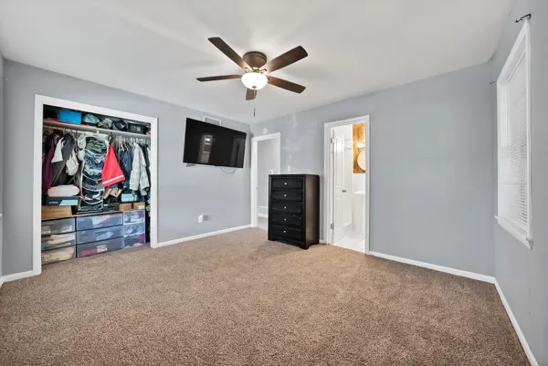 Single Family Residence For Sale in Hunt County , 4200 Templeton Street, Greenville, Texas 75401, 3 Bedroom, 2 Bathroom, Garage spaces, 1,782 Sqft, built in 1974, mls#21305361, Real Estate Agent in Greenville, Homes For Sale in Hunt county, Homes For Sale in Greenville, Realtor in Greenville Texas, Real Estate Brokerage Independent Realty Texas, Luminita Cordes Realtor