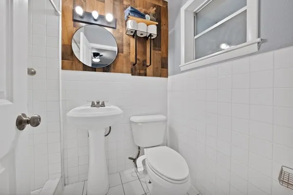 Single Family Residence For Sale in Hunt County , 4200 Templeton Street, Greenville, Texas 75401, 3 Bedroom, 2 Bathroom, Garage spaces, 1,782 Sqft, built in 1974, mls#21305361, Real Estate Agent in Greenville, Homes For Sale in Hunt county, Homes For Sale in Greenville, Realtor in Greenville Texas, Real Estate Brokerage Independent Realty Texas, Luminita Cordes Realtor