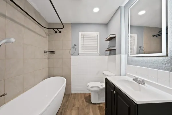 Single Family Residence For Sale in Hunt County , 4200 Templeton Street, Greenville, Texas 75401, 3 Bedroom, 2 Bathroom, Garage spaces, 1,782 Sqft, built in 1974, mls#21305361, Real Estate Agent in Greenville, Homes For Sale in Hunt county, Homes For Sale in Greenville, Realtor in Greenville Texas, Real Estate Brokerage Independent Realty Texas, Luminita Cordes Realtor