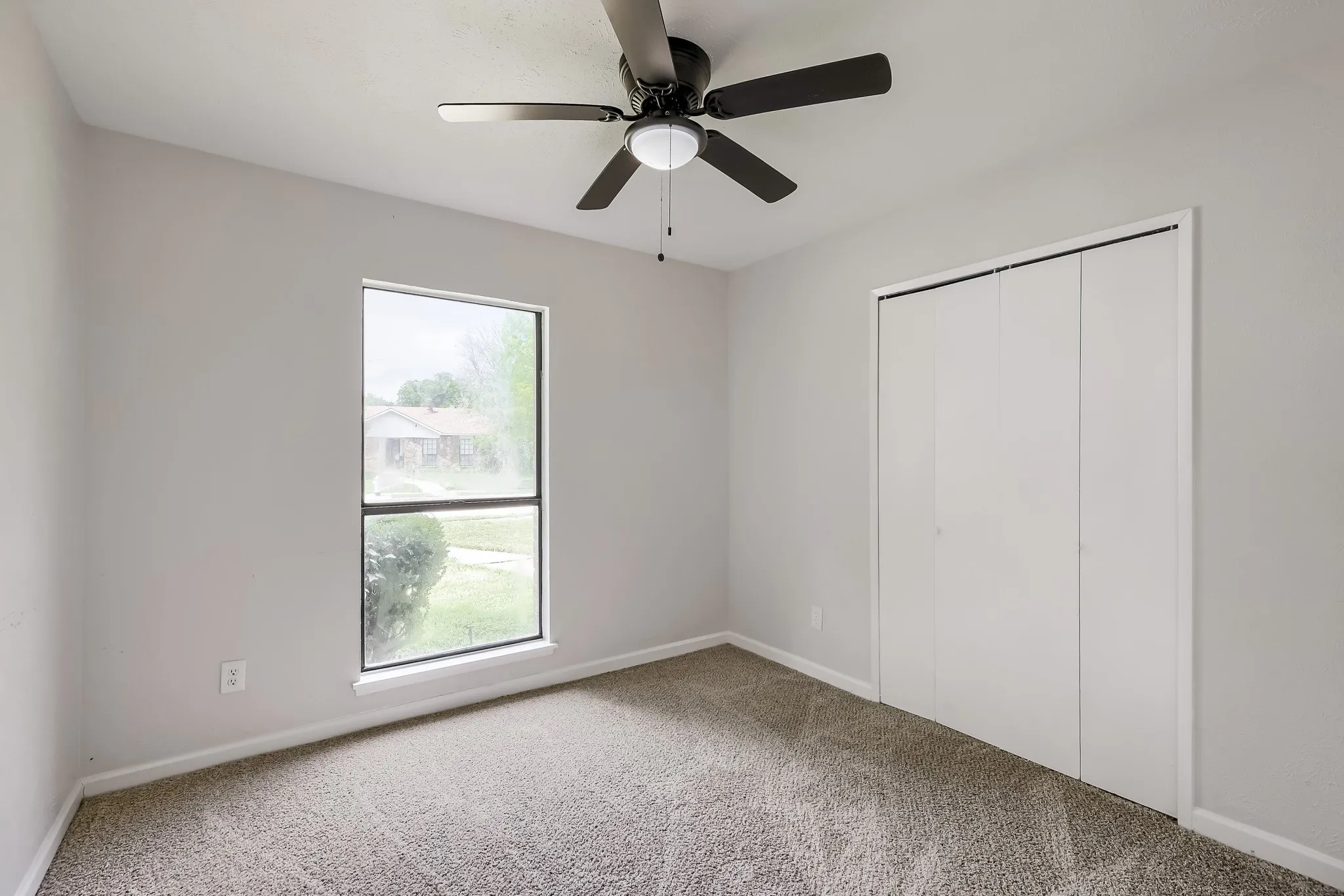 Single Family Residence For Sale in Collin County , 1200 Creekwood Court, Allen, Texas 75002, 3 Bedroom, 2 Bathroom, 2 Garage spaces, 1,521 Sqft, built in 1981, mls#21225037, Real Estate Agent in Allen, Homes For Sale in Collin county, Homes For Sale in Allen, Realtor in Allen Texas, Real Estate Brokerage Independent Realty Texas, Luminita Cordes Realtor