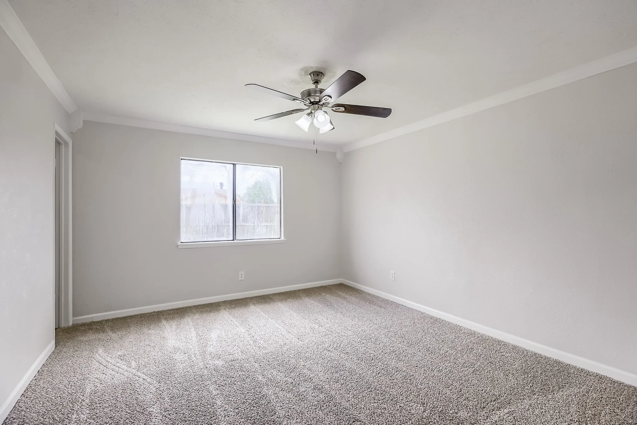 Single Family Residence For Sale in Collin County , 1200 Creekwood Court, Allen, Texas 75002, 3 Bedroom, 2 Bathroom, 2 Garage spaces, 1,521 Sqft, built in 1981, mls#21225037, Real Estate Agent in Allen, Homes For Sale in Collin county, Homes For Sale in Allen, Realtor in Allen Texas, Real Estate Brokerage Independent Realty Texas, Luminita Cordes Realtor