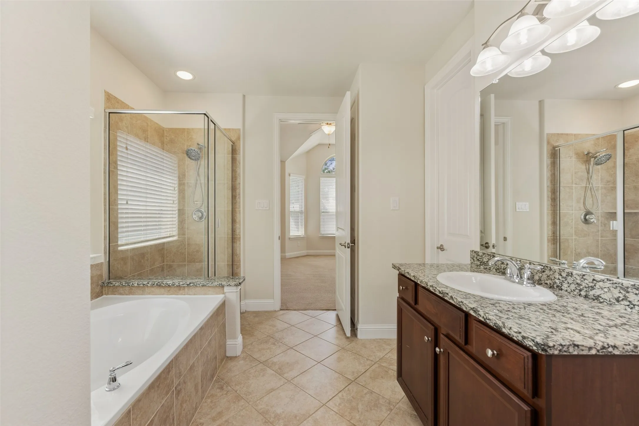 Single Family Residence For Sale in Denton County , 1374 Sandhurst Drive, Roanoke, Texas 76262, 4 Bedroom, 3 Bathroom, 2 Garage spaces, 3,073 Sqft, built in 2014, mls#21304535, Real Estate Agent in Roanoke, Homes For Sale in Denton county, Homes For Sale in Roanoke, Realtor in Roanoke Texas, Real Estate Brokerage Independent Realty Texas, Luminita Cordes Realtor
