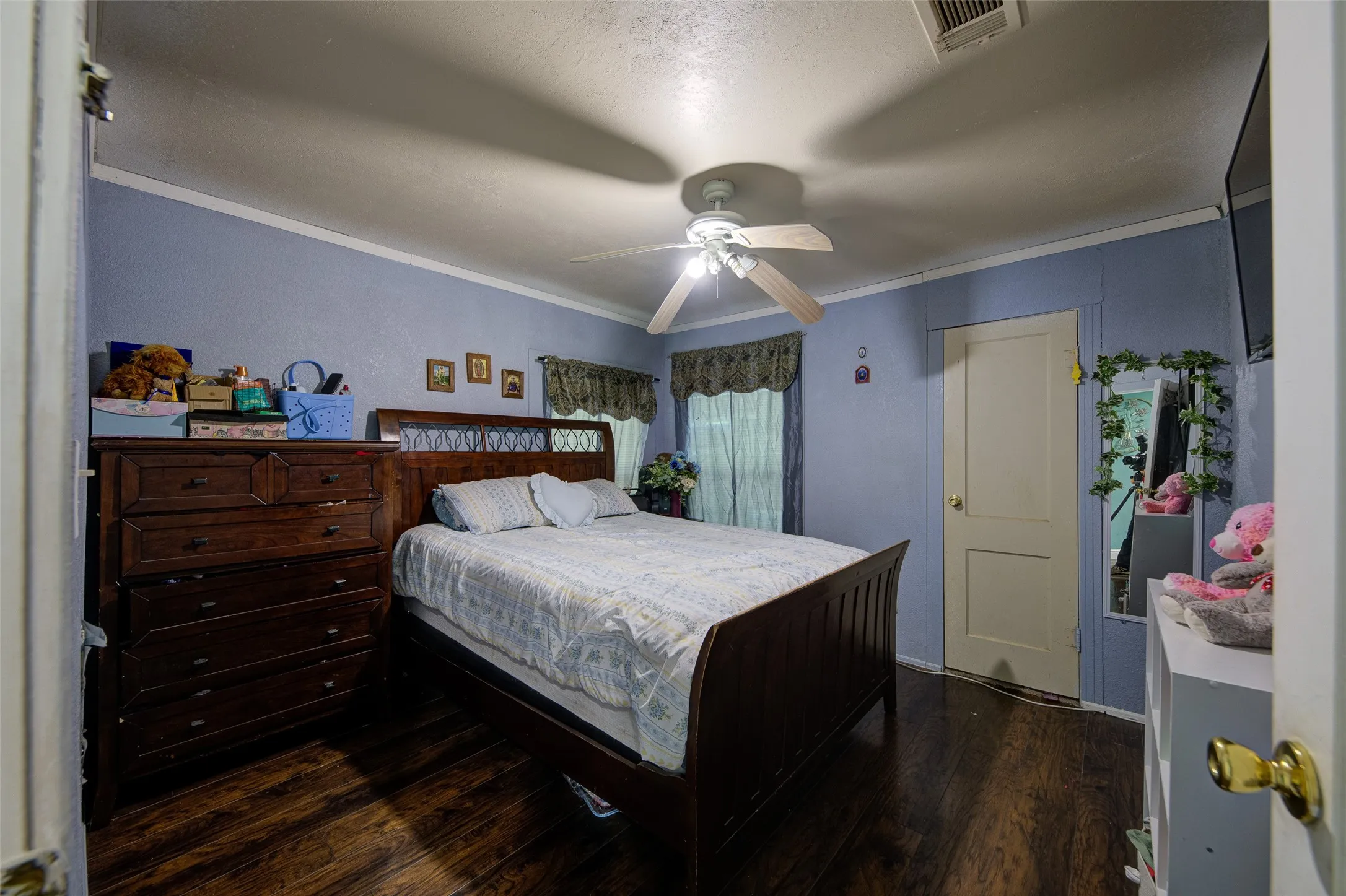 Single Family Residence For Sale in Wise County , 307 N Miller Street, Decatur, Texas 76234, 3 Bedroom, 1 Bathroom, Garage spaces, 1,145 Sqft, built in 1940, mls#21303088, Real Estate Agent in Decatur, Homes For Sale in Wise county, Homes For Sale in Decatur, Realtor in Decatur Texas, Real Estate Brokerage Independent Realty Texas, Luminita Cordes Realtor