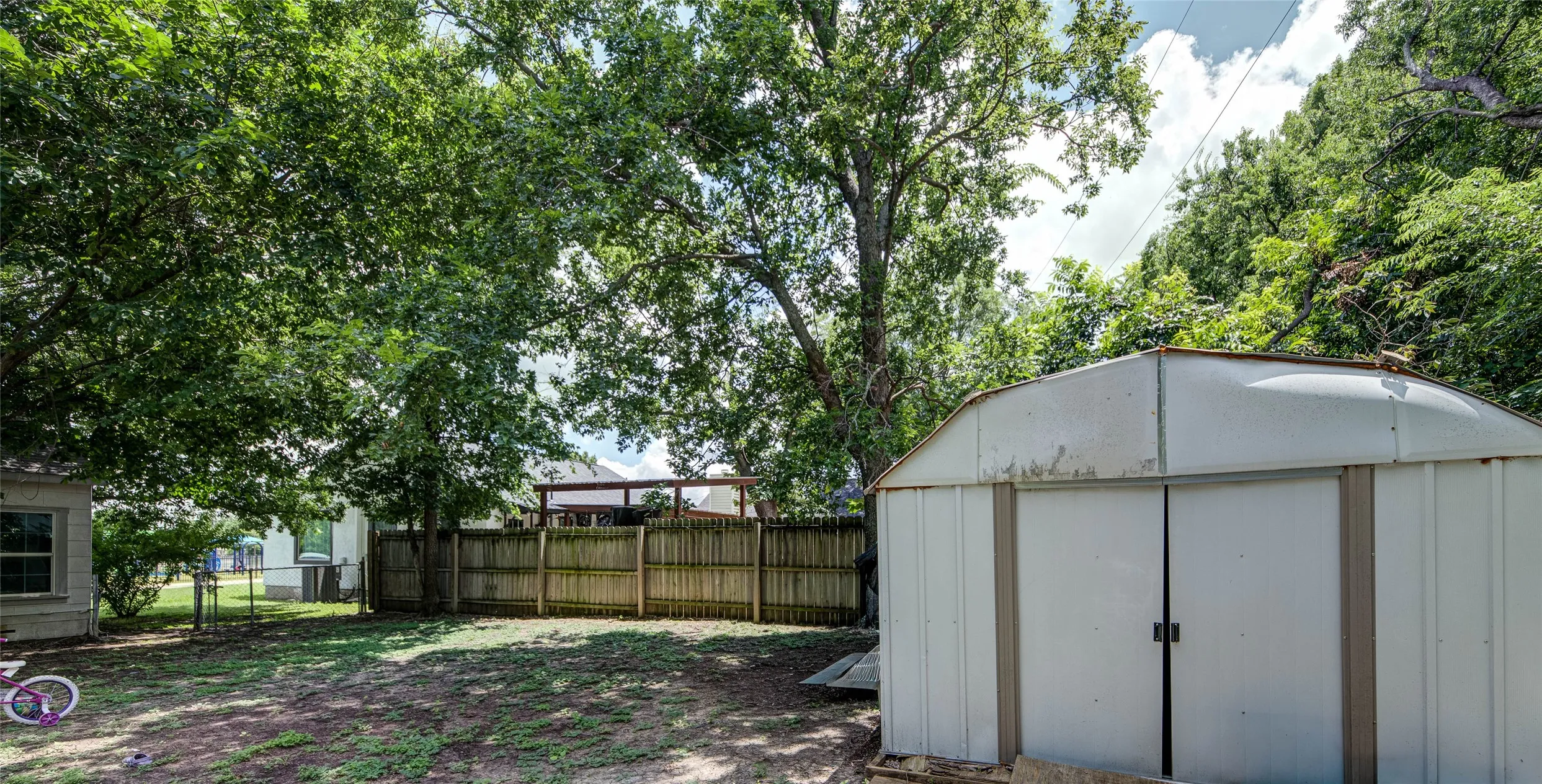 Single Family Residence For Sale in Wise County , 307 N Miller Street, Decatur, Texas 76234, 3 Bedroom, 1 Bathroom, Garage spaces, 1,145 Sqft, built in 1940, mls#21303088, Real Estate Agent in Decatur, Homes For Sale in Wise county, Homes For Sale in Decatur, Realtor in Decatur Texas, Real Estate Brokerage Independent Realty Texas, Luminita Cordes Realtor