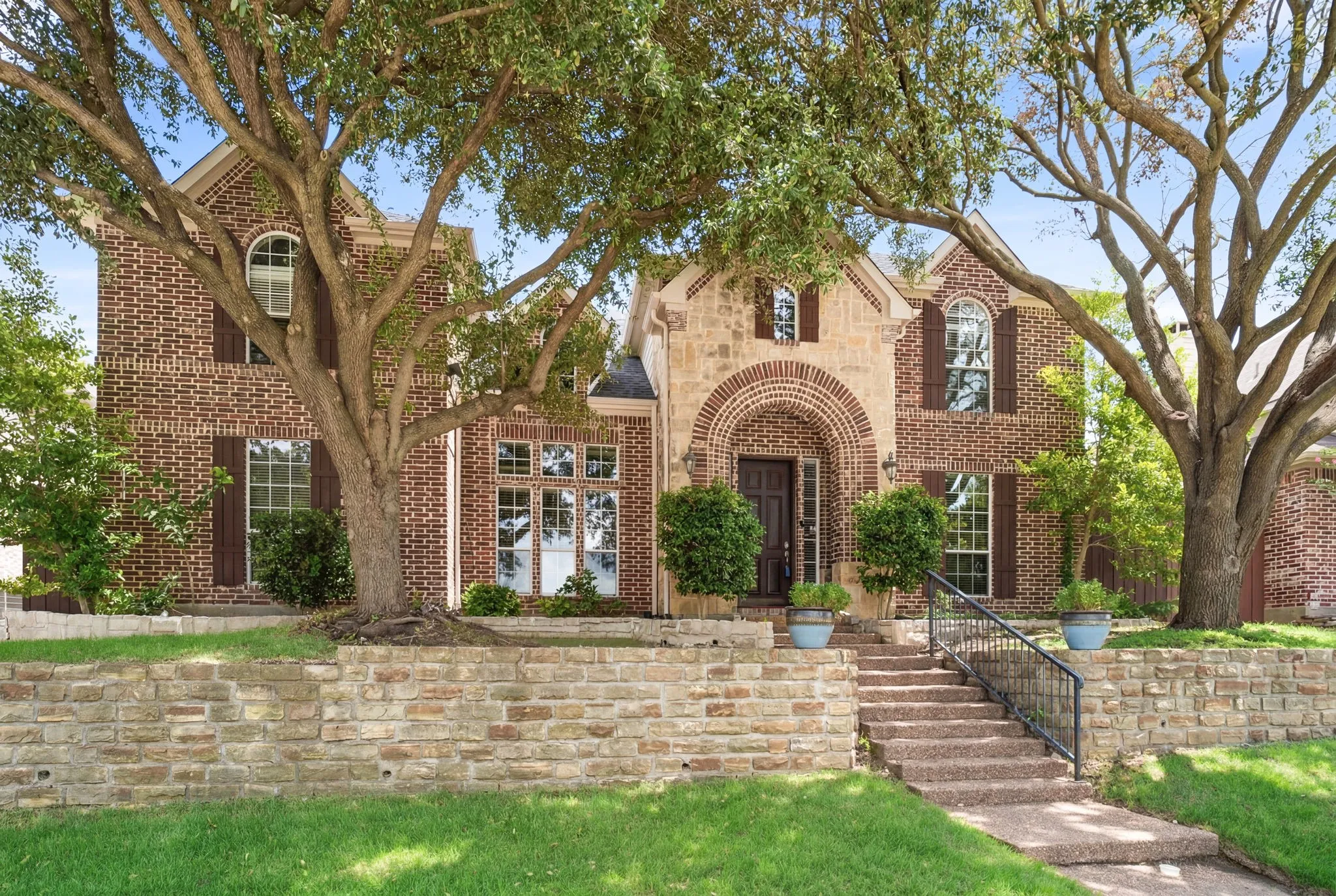 Single Family Residence For Sale in Collin County , 2015 Midhurst Drive, Allen, Texas 75013, 5 Bedroom, 4 Bathroom, 2 Garage spaces, 4,192 Sqft, built in 2001, mls#21304960, Real Estate Agent in Allen, Homes For Sale in Collin county, Homes For Sale in Allen, Realtor in Allen Texas, Real Estate Brokerage Independent Realty Texas, Luminita Cordes Realtor