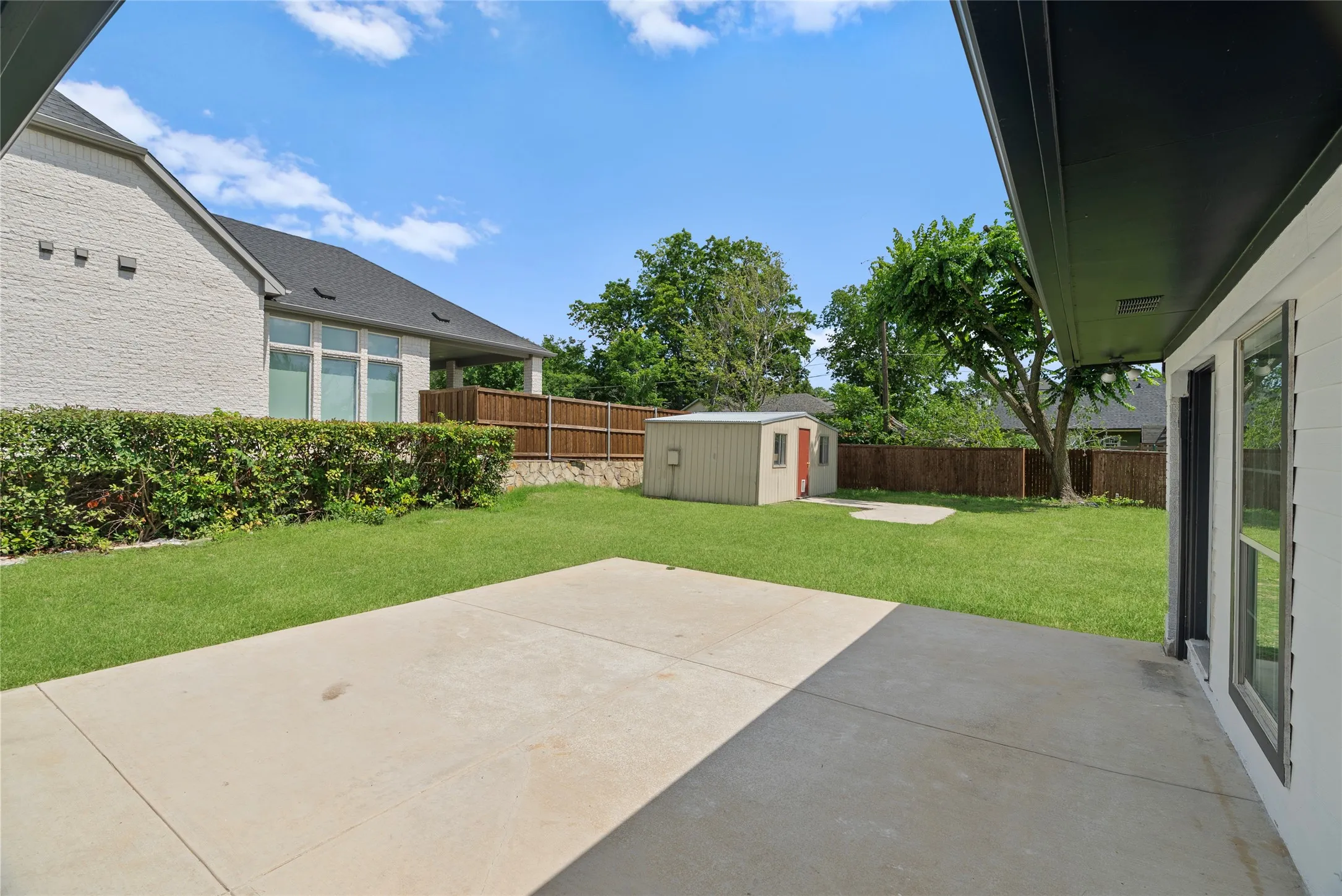 Single Family Residence For Sale in Collin County , 106 E 3rd Street, Prosper, Texas 75078, 3 Bedroom, 2 Bathroom, Garage spaces, 1,707 Sqft, built in 1965, mls#21302899, Real Estate Agent in Prosper, Homes For Sale in Collin county, Homes For Sale in Prosper, Realtor in Prosper Texas, Real Estate Brokerage Independent Realty Texas, Luminita Cordes Realtor