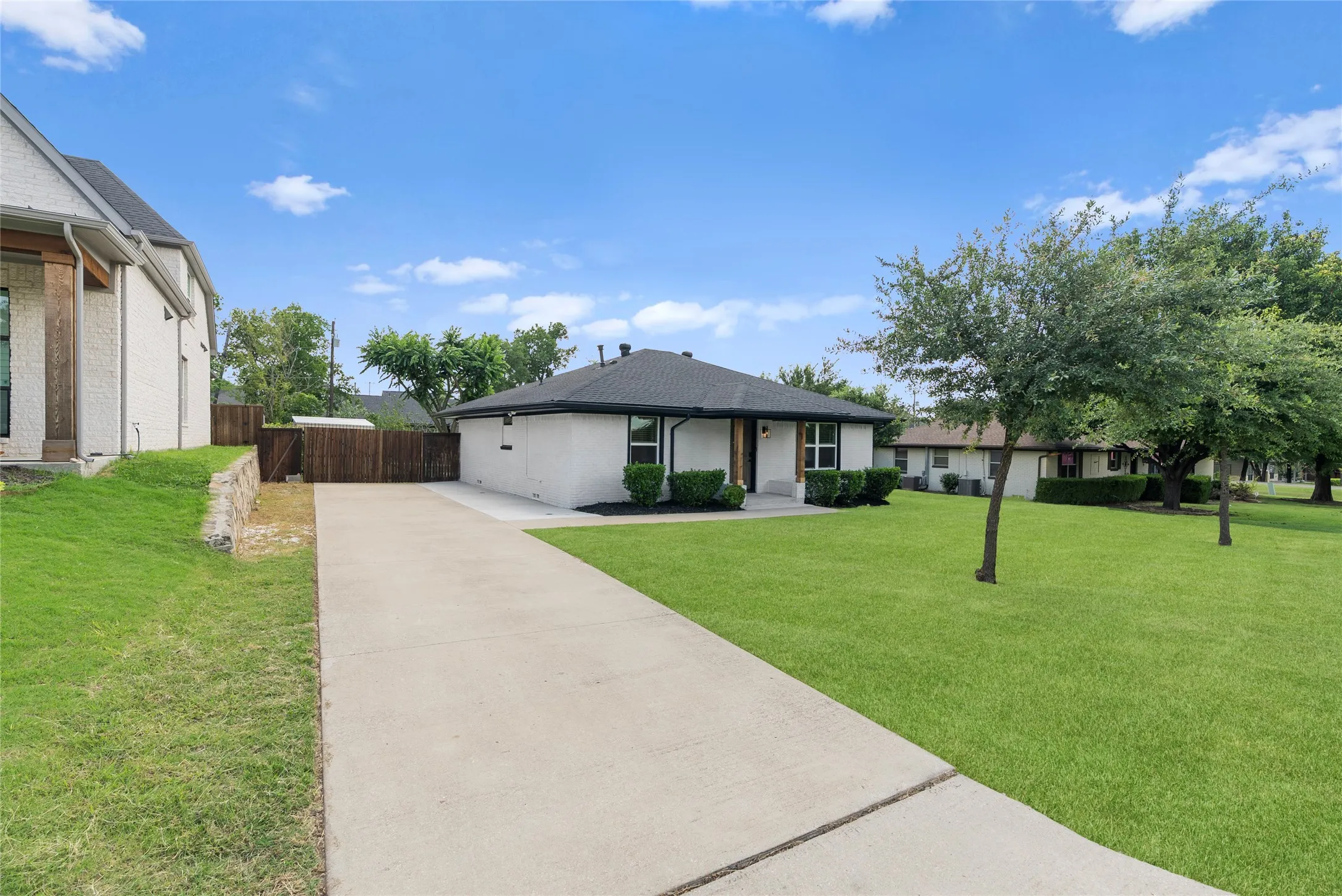 Single Family Residence For Sale in Collin County , 106 E 3rd Street, Prosper, Texas 75078, 3 Bedroom, 2 Bathroom, Garage spaces, 1,707 Sqft, built in 1965, mls#21302899, Real Estate Agent in Prosper, Homes For Sale in Collin county, Homes For Sale in Prosper, Realtor in Prosper Texas, Real Estate Brokerage Independent Realty Texas, Luminita Cordes Realtor