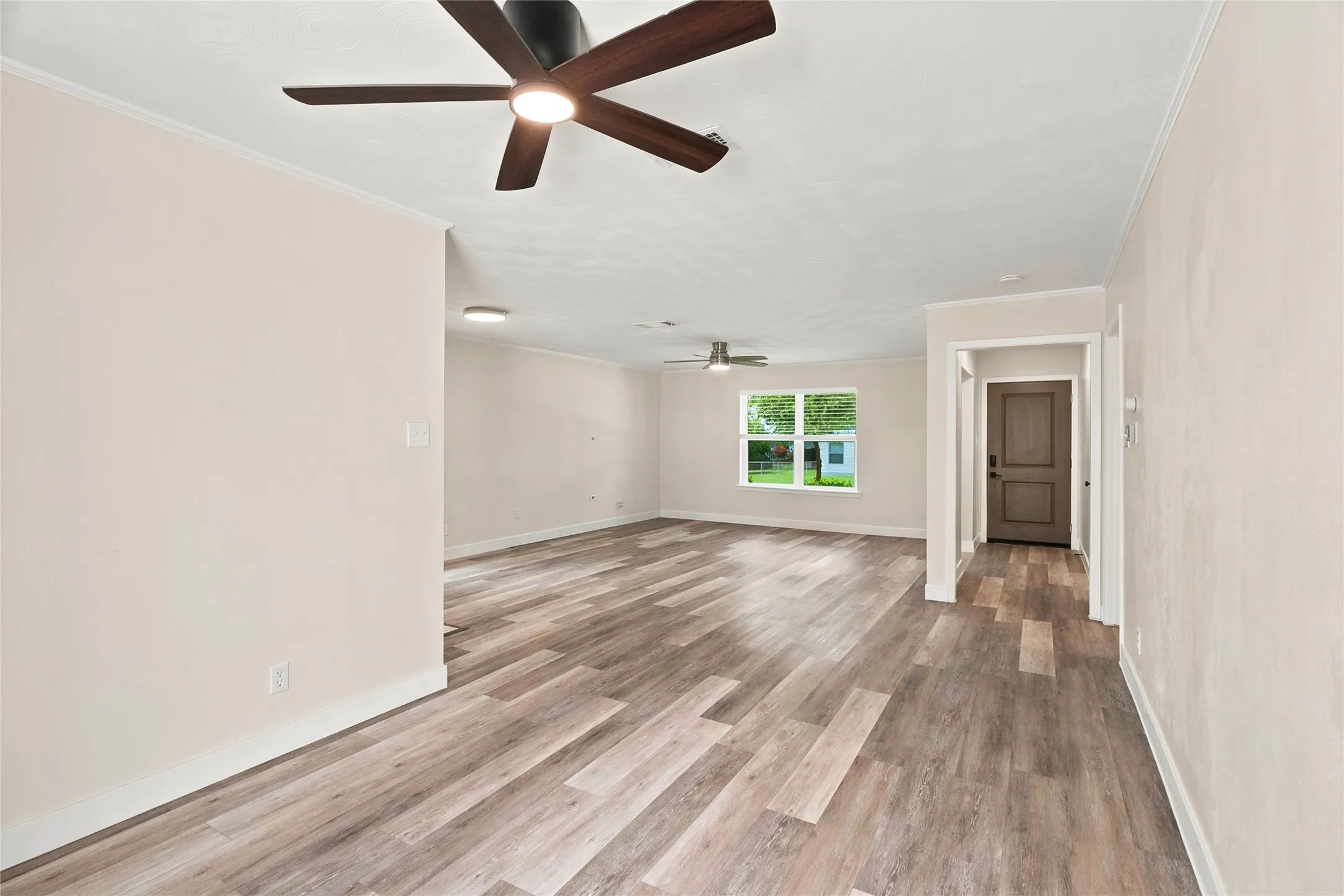 Single Family Residence For Sale in Collin County , 106 E 3rd Street, Prosper, Texas 75078, 3 Bedroom, 2 Bathroom, Garage spaces, 1,707 Sqft, built in 1965, mls#21302899, Real Estate Agent in Prosper, Homes For Sale in Collin county, Homes For Sale in Prosper, Realtor in Prosper Texas, Real Estate Brokerage Independent Realty Texas, Luminita Cordes Realtor