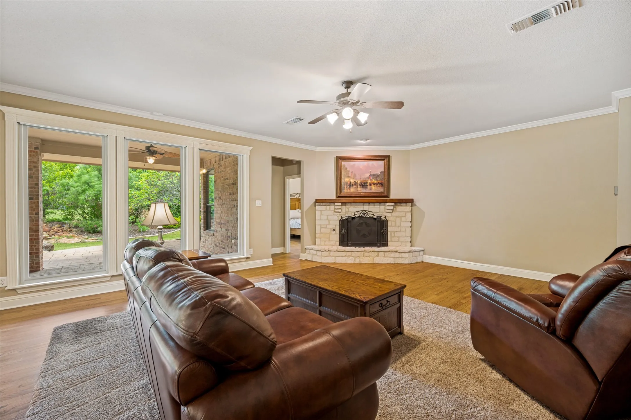 Single Family Residence For Sale in Collin County , 501 Arthur Court, Lucas, Texas 75002, 4 Bedroom, 3 Bathroom, 4 Garage spaces, 3,673 Sqft, built in 2003, mls#21304419, Real Estate Agent in Lucas, Homes For Sale in Collin county, Homes For Sale in Lucas, Realtor in Lucas Texas, Real Estate Brokerage Independent Realty Texas, Luminita Cordes Realtor