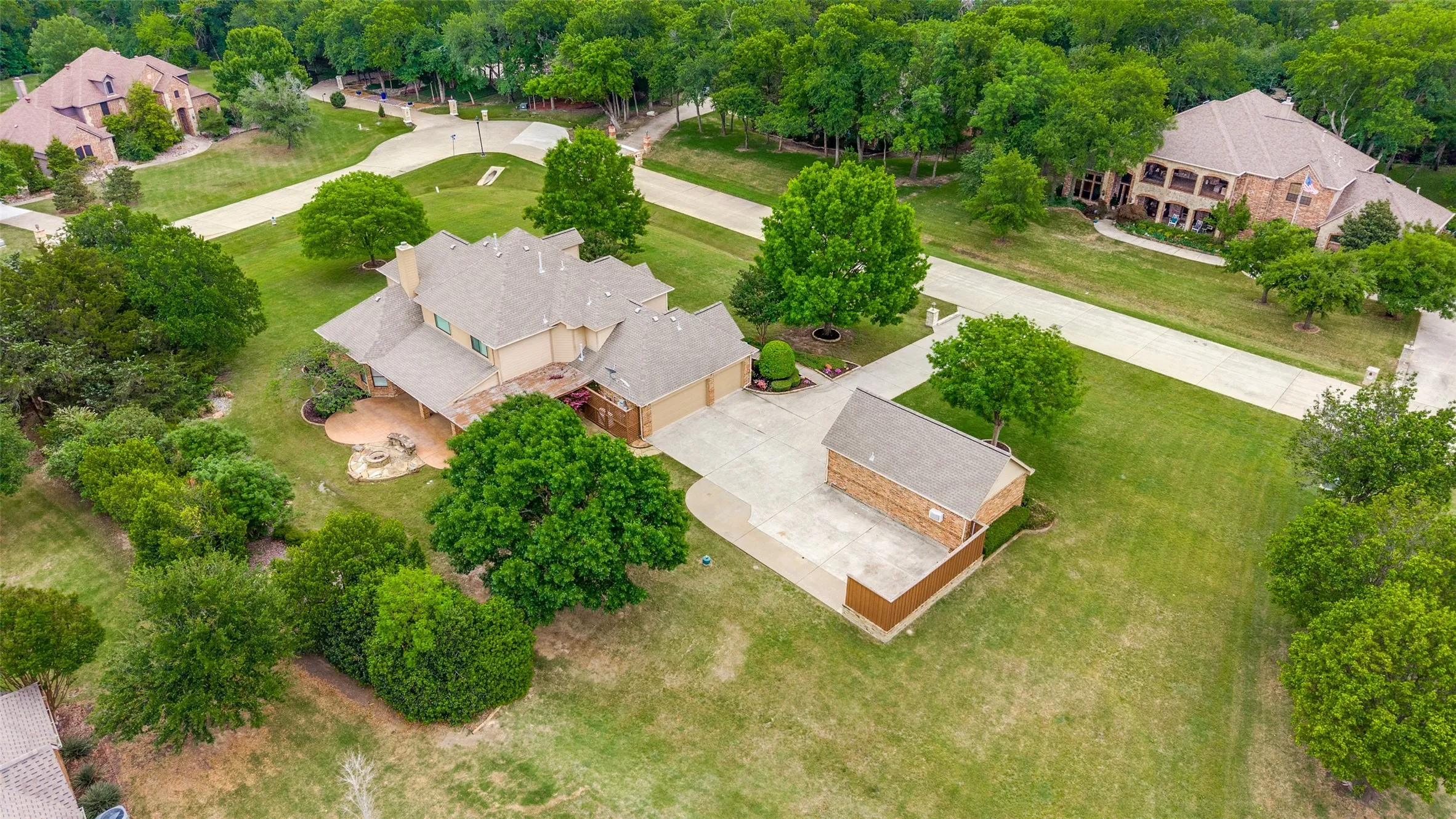 Single Family Residence For Sale in Collin County , 501 Arthur Court, Lucas, Texas 75002, 4 Bedroom, 3 Bathroom, 4 Garage spaces, 3,673 Sqft, built in 2003, mls#21304419, Real Estate Agent in Lucas, Homes For Sale in Collin county, Homes For Sale in Lucas, Realtor in Lucas Texas, Real Estate Brokerage Independent Realty Texas, Luminita Cordes Realtor