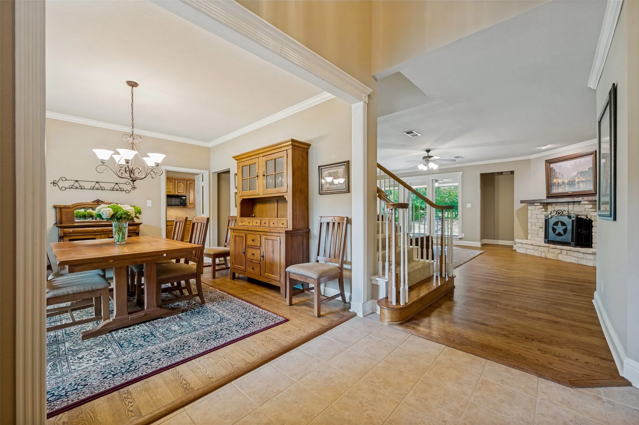 Single Family Residence For Sale in Collin County , 501 Arthur Court, Lucas, Texas 75002, 4 Bedroom, 3 Bathroom, 4 Garage spaces, 3,673 Sqft, built in 2003, mls#21304419, Real Estate Agent in Lucas, Homes For Sale in Collin county, Homes For Sale in Lucas, Realtor in Lucas Texas, Real Estate Brokerage Independent Realty Texas, Luminita Cordes Realtor