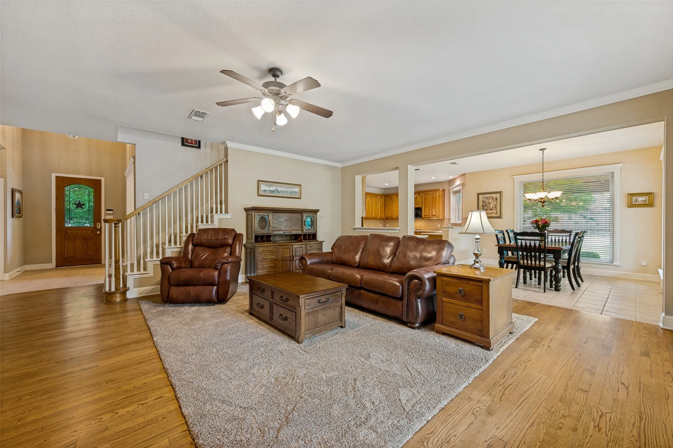 Single Family Residence For Sale in Collin County , 501 Arthur Court, Lucas, Texas 75002, 4 Bedroom, 3 Bathroom, 4 Garage spaces, 3,673 Sqft, built in 2003, mls#21304419, Real Estate Agent in Lucas, Homes For Sale in Collin county, Homes For Sale in Lucas, Realtor in Lucas Texas, Real Estate Brokerage Independent Realty Texas, Luminita Cordes Realtor