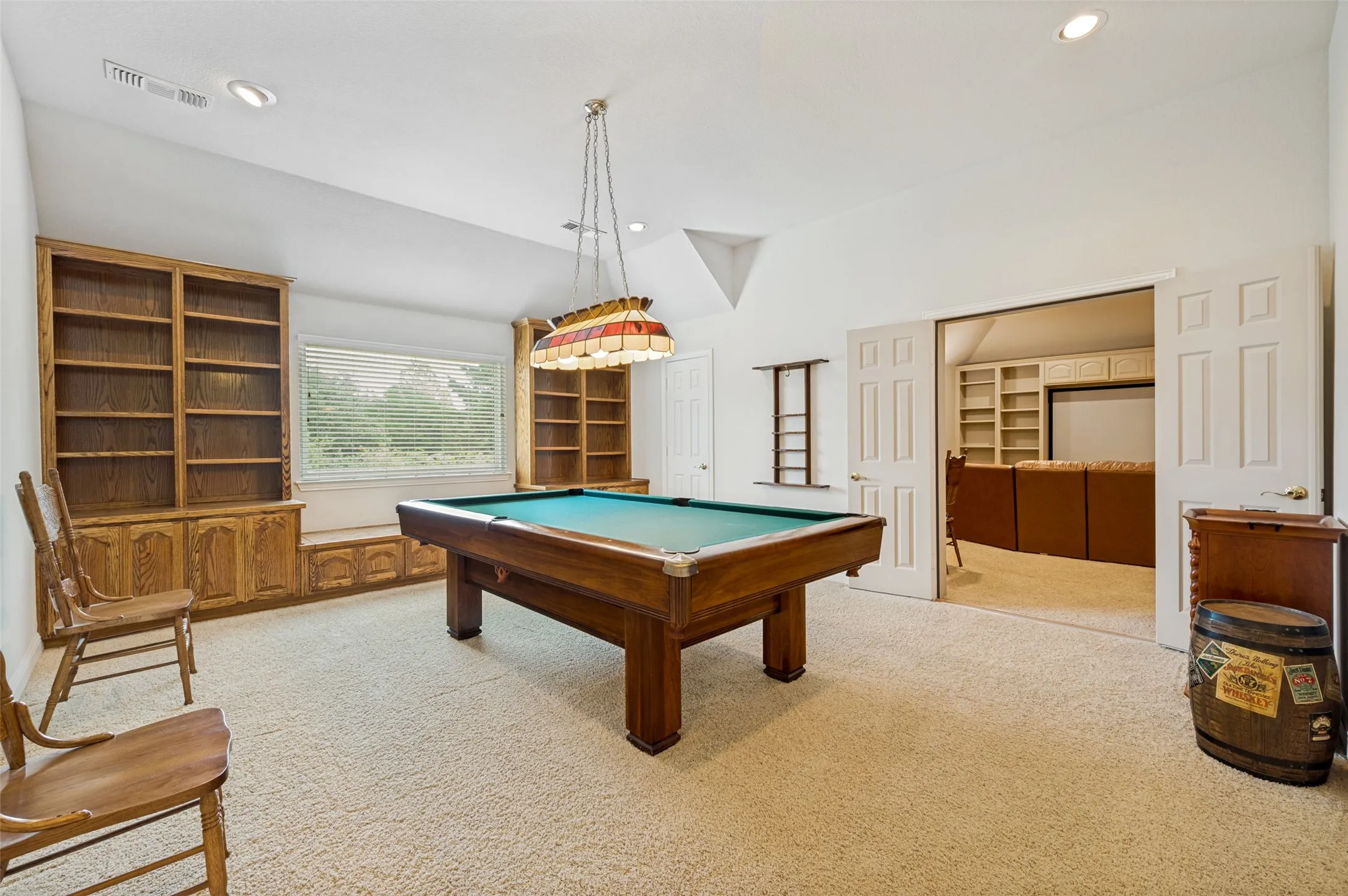 Single Family Residence For Sale in Collin County , 501 Arthur Court, Lucas, Texas 75002, 4 Bedroom, 3 Bathroom, 4 Garage spaces, 3,673 Sqft, built in 2003, mls#21304419, Real Estate Agent in Lucas, Homes For Sale in Collin county, Homes For Sale in Lucas, Realtor in Lucas Texas, Real Estate Brokerage Independent Realty Texas, Luminita Cordes Realtor