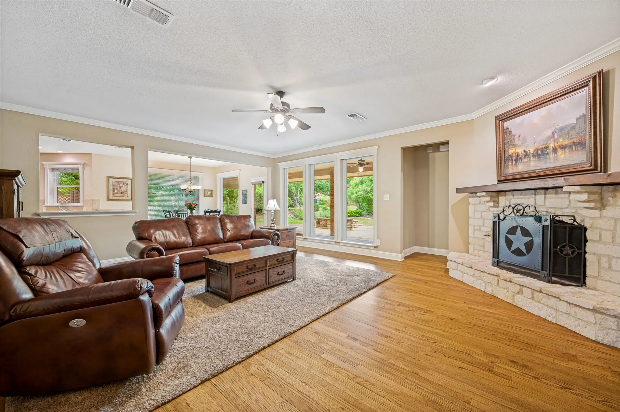 Single Family Residence For Sale in Collin County , 501 Arthur Court, Lucas, Texas 75002, 4 Bedroom, 3 Bathroom, 4 Garage spaces, 3,673 Sqft, built in 2003, mls#21304419, Real Estate Agent in Lucas, Homes For Sale in Collin county, Homes For Sale in Lucas, Realtor in Lucas Texas, Real Estate Brokerage Independent Realty Texas, Luminita Cordes Realtor