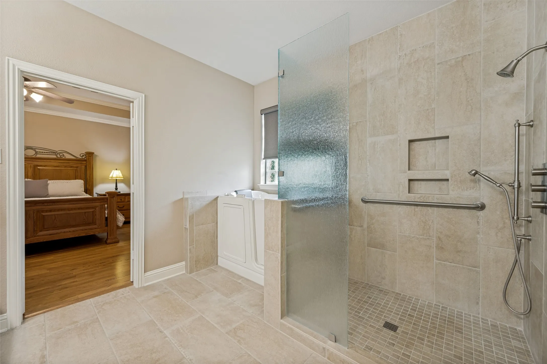 Single Family Residence For Sale in Collin County , 501 Arthur Court, Lucas, Texas 75002, 4 Bedroom, 3 Bathroom, 4 Garage spaces, 3,673 Sqft, built in 2003, mls#21304419, Real Estate Agent in Lucas, Homes For Sale in Collin county, Homes For Sale in Lucas, Realtor in Lucas Texas, Real Estate Brokerage Independent Realty Texas, Luminita Cordes Realtor